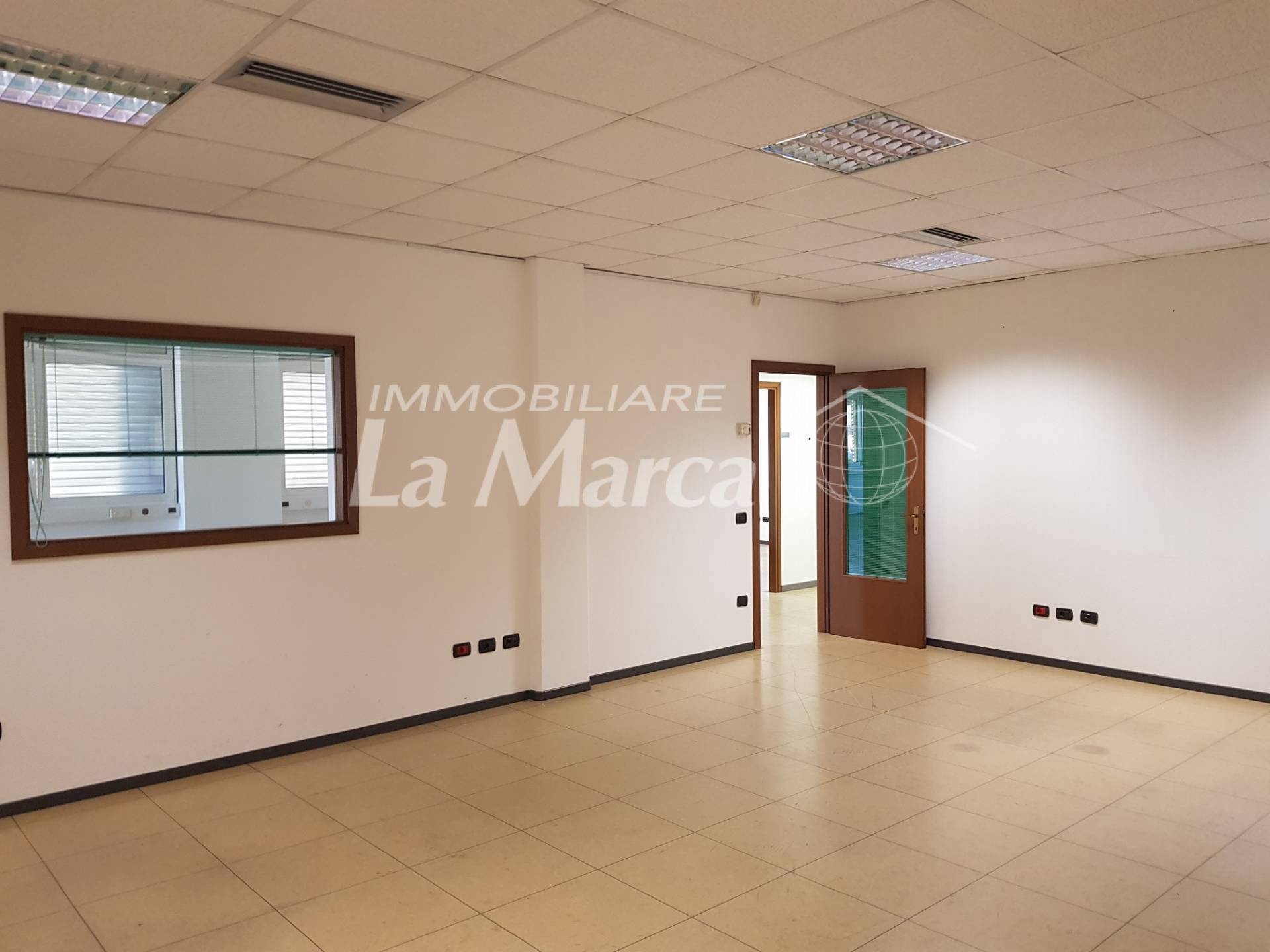 UFFICIO in affitto a Villorba, LANCENIGO