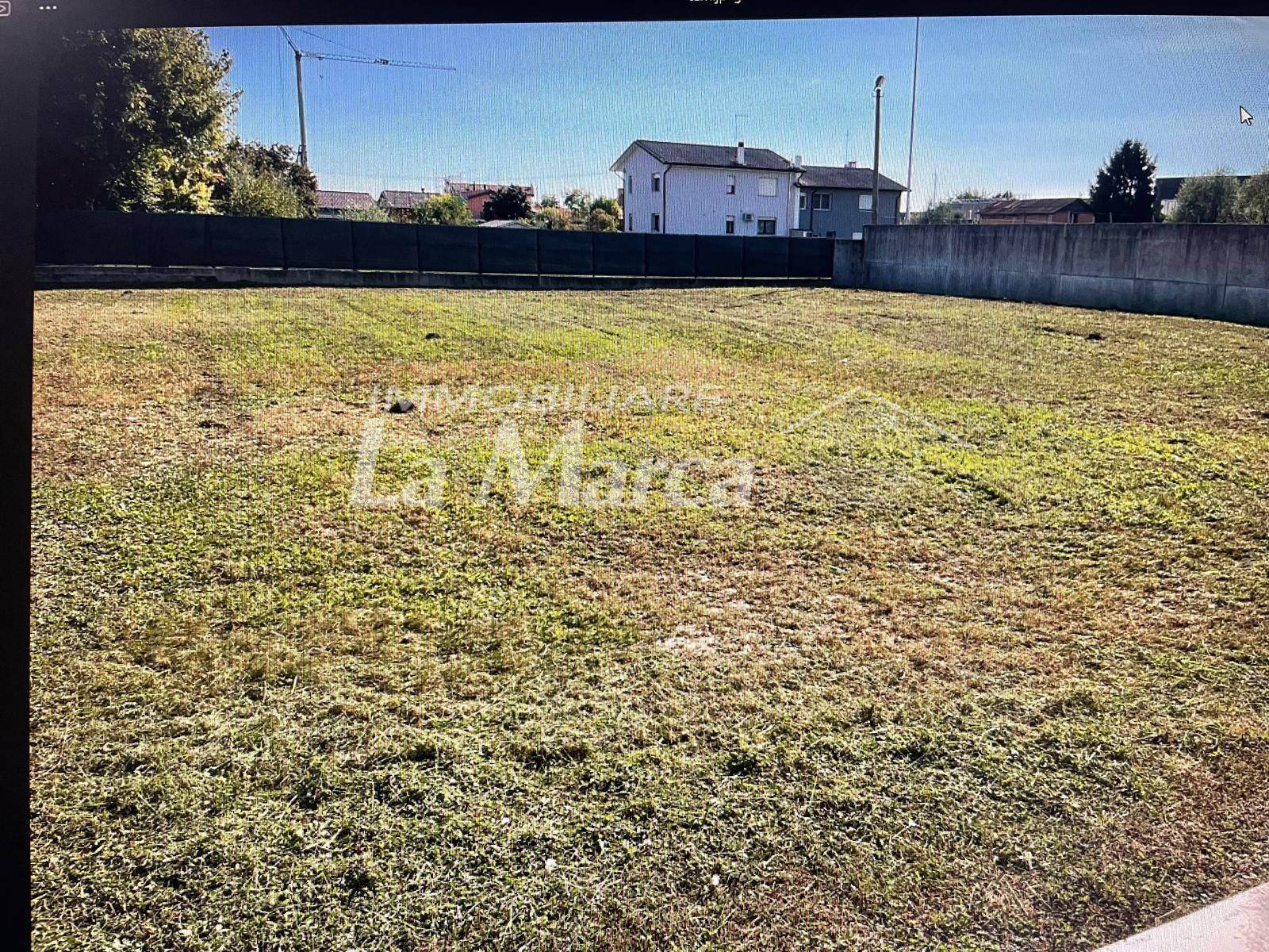 TERRENO EDIFICABILE in vendita a Spresiano