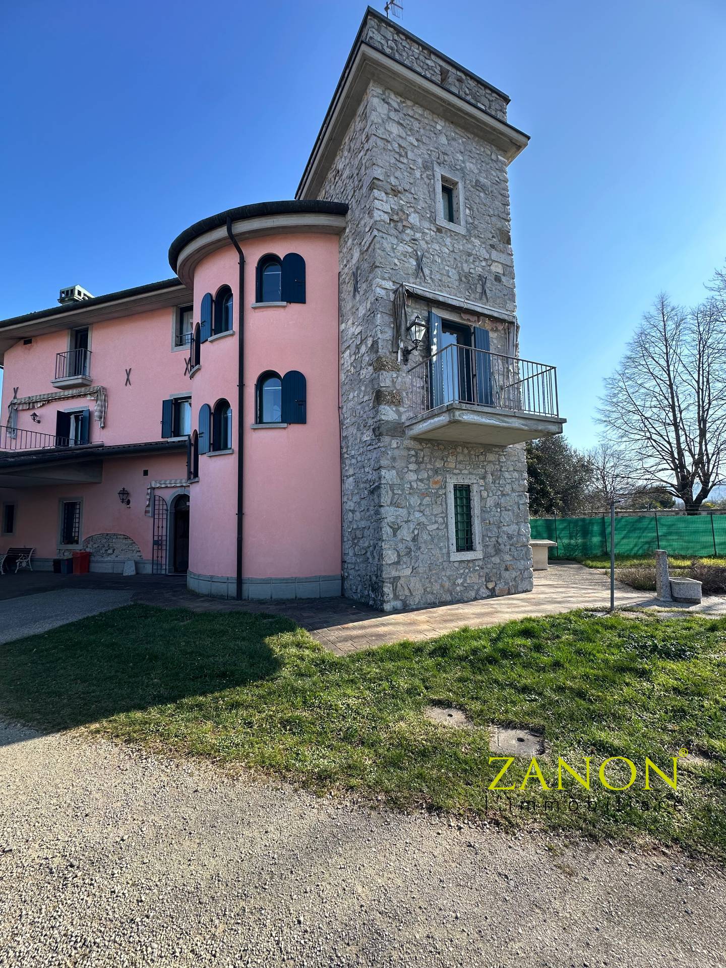 Villa accostata in vendita a Savogna d'Isonzo