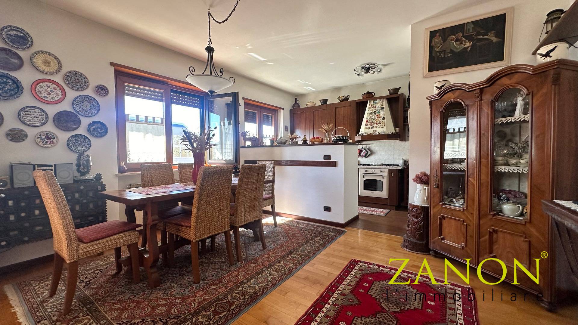 Casa bifamiliare in vendita a Savogna d'Isonzo