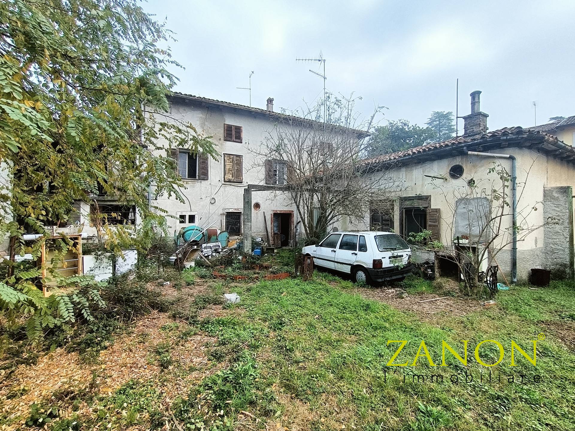 Compendio immobiliare in vendita a Sagrado