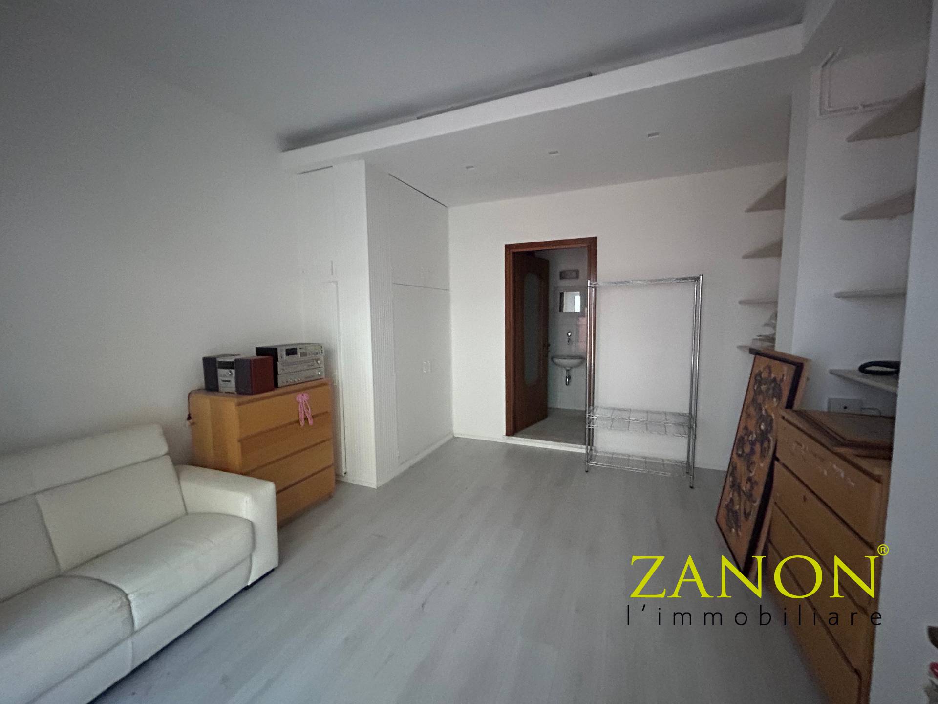 Studio/Ufficio in affitto a Gradisca d'Isonzo, Centro Storico/Pedonale