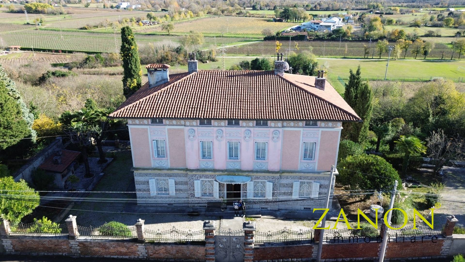 Villa singola in vendita a Gorizia, Lucinico