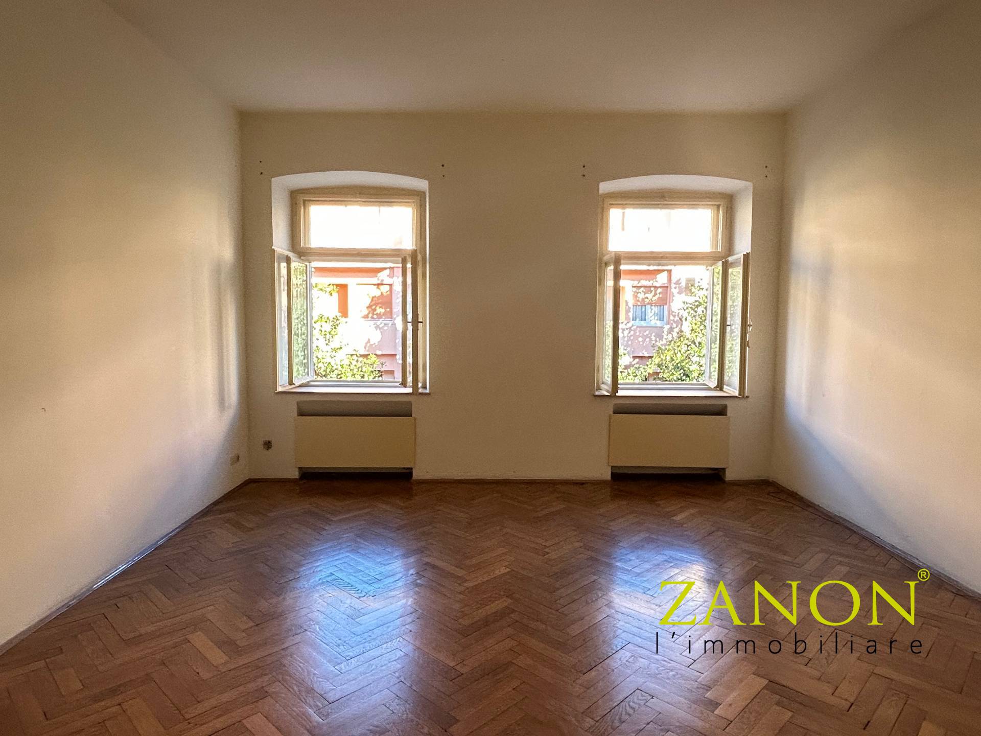 Palazzo / Stabile in vendita a Gorizia, Centrale Corsi