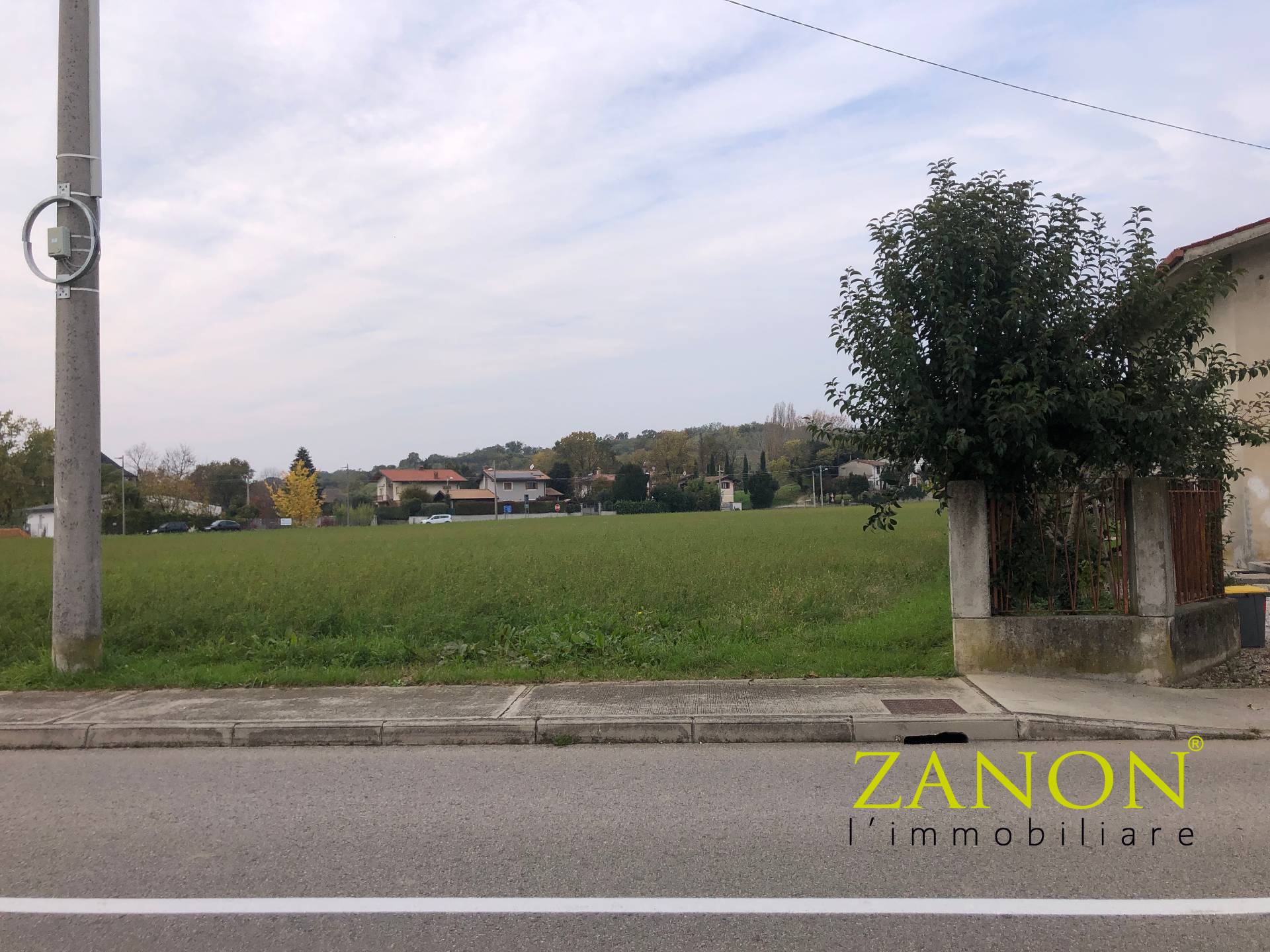 Terreno edificabile in vendita a Mossa