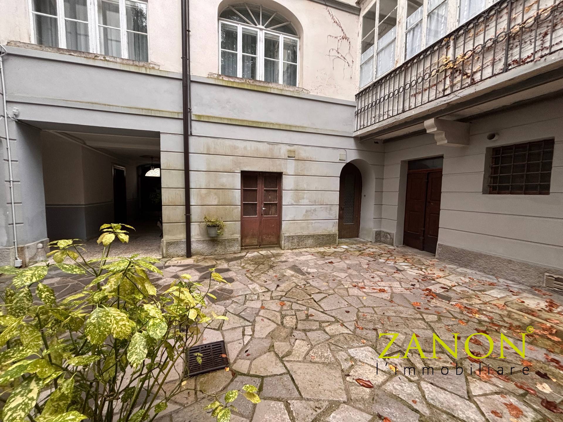 Appartamento in vendita a Gorizia, Centro storico