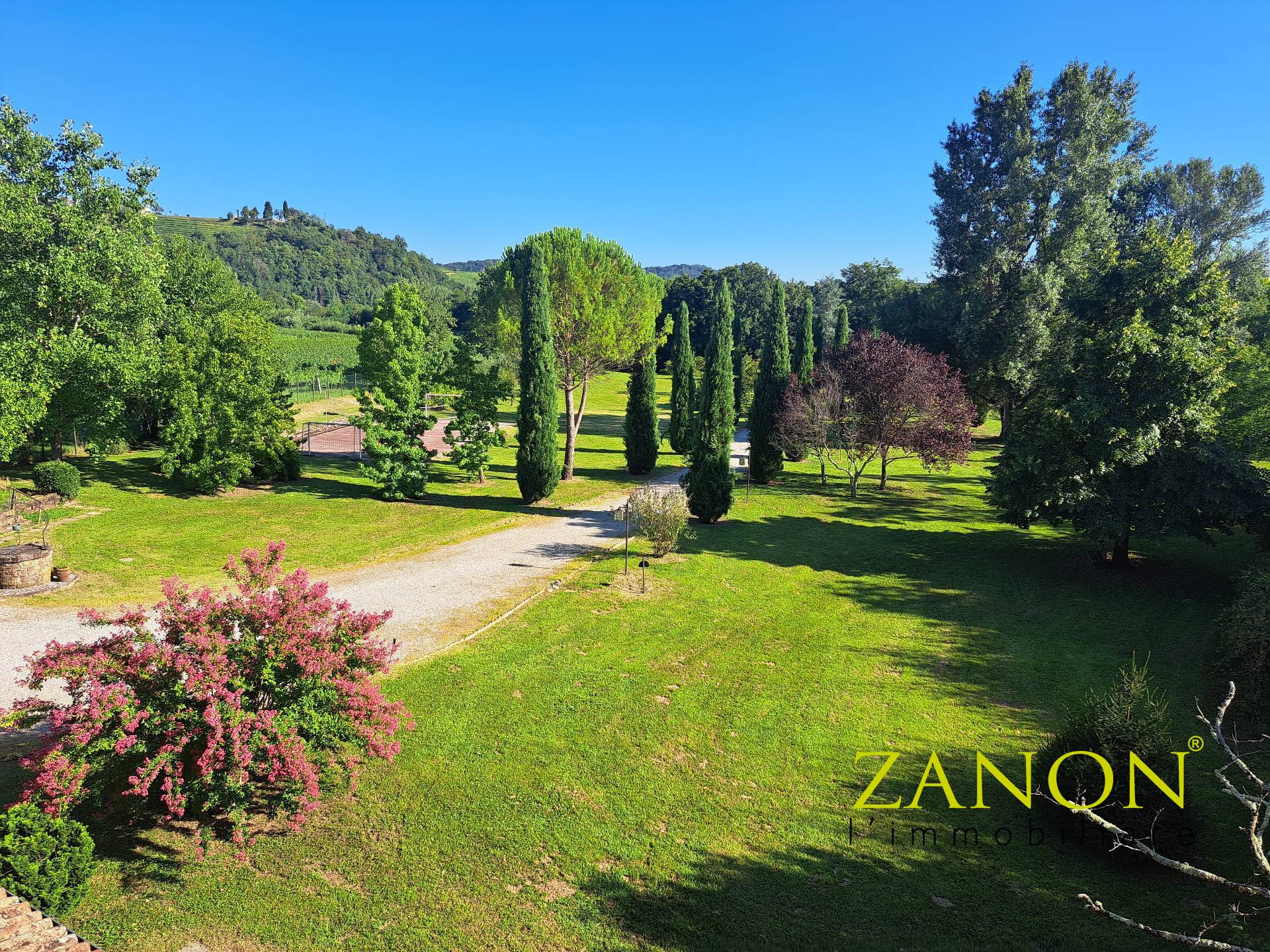 Compendio immobiliare in vendita a Dolegna del Collio