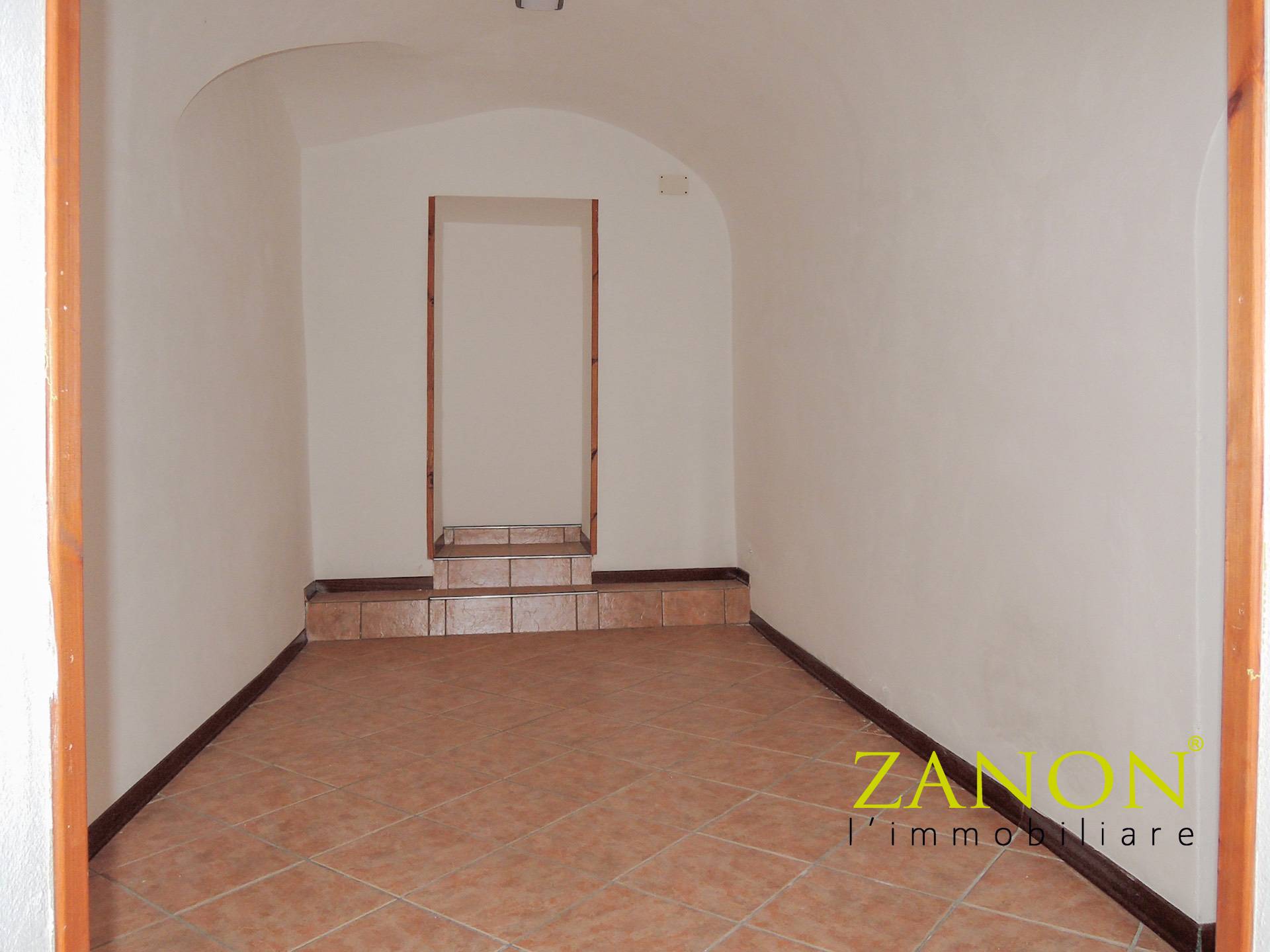 Locale commerciale in vendita a Gorizia