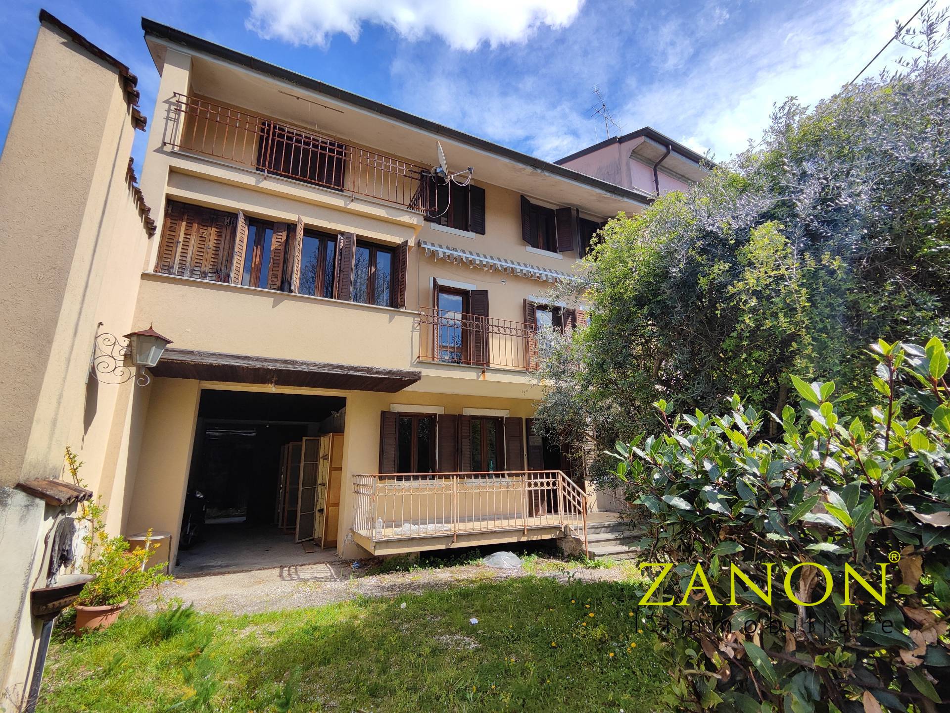 Casa accostata in vendita a Gorizia, Semicentro