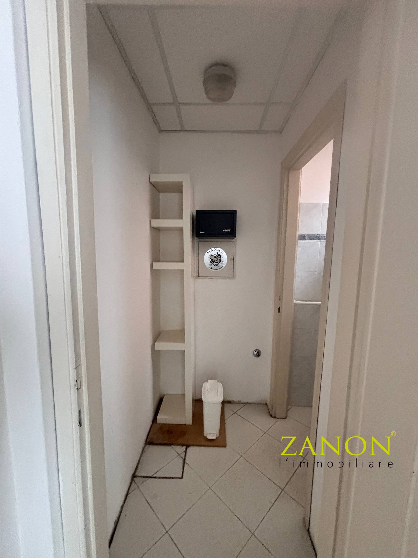 Locale commerciale in affitto a Gorizia, Centrale Corsi