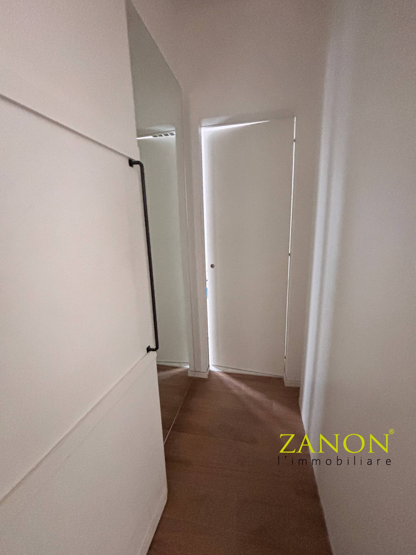 Locale commerciale in affitto a Gorizia, Centrale Corsi