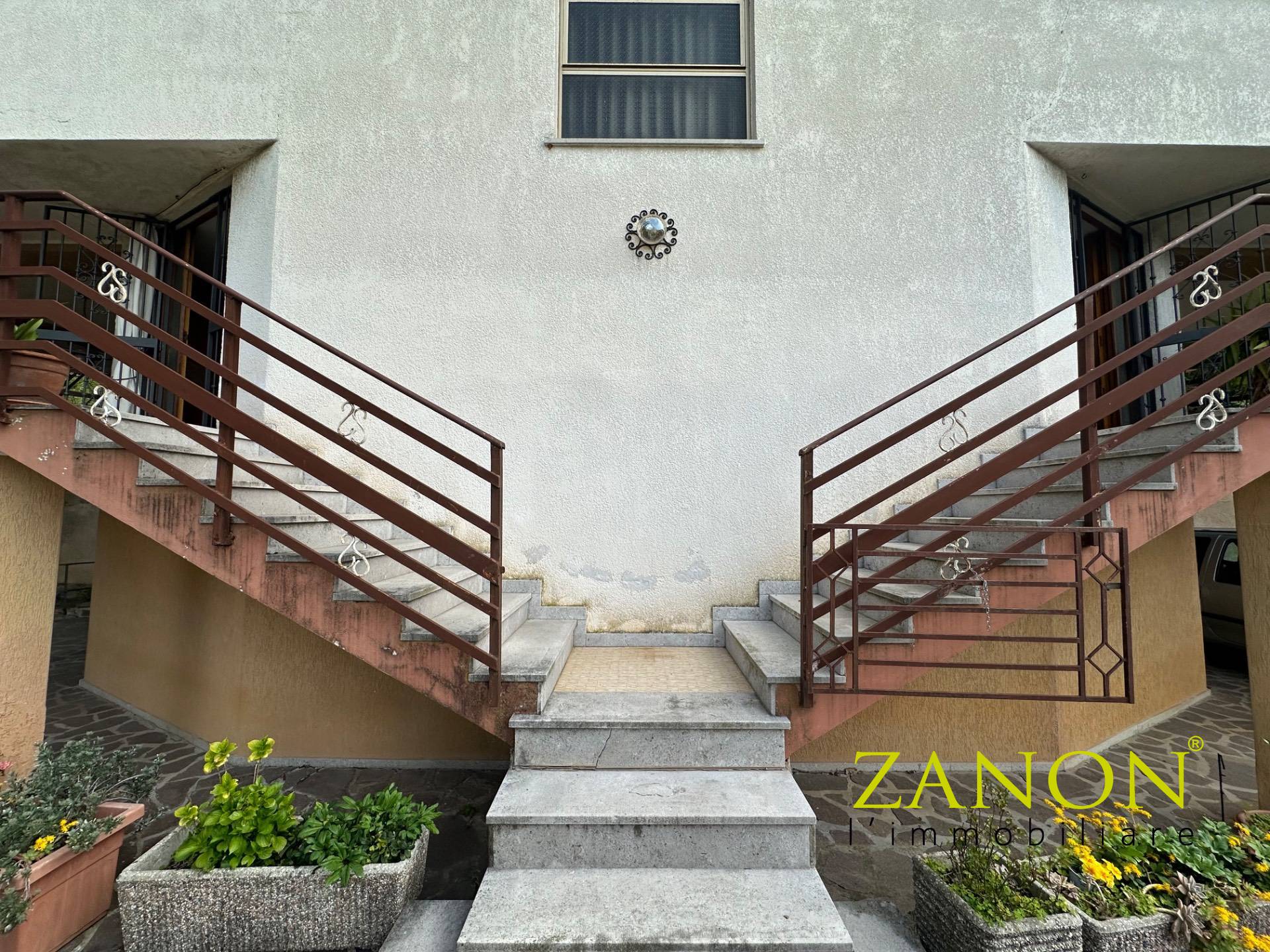 Casa bifamiliare in vendita a Sagrado