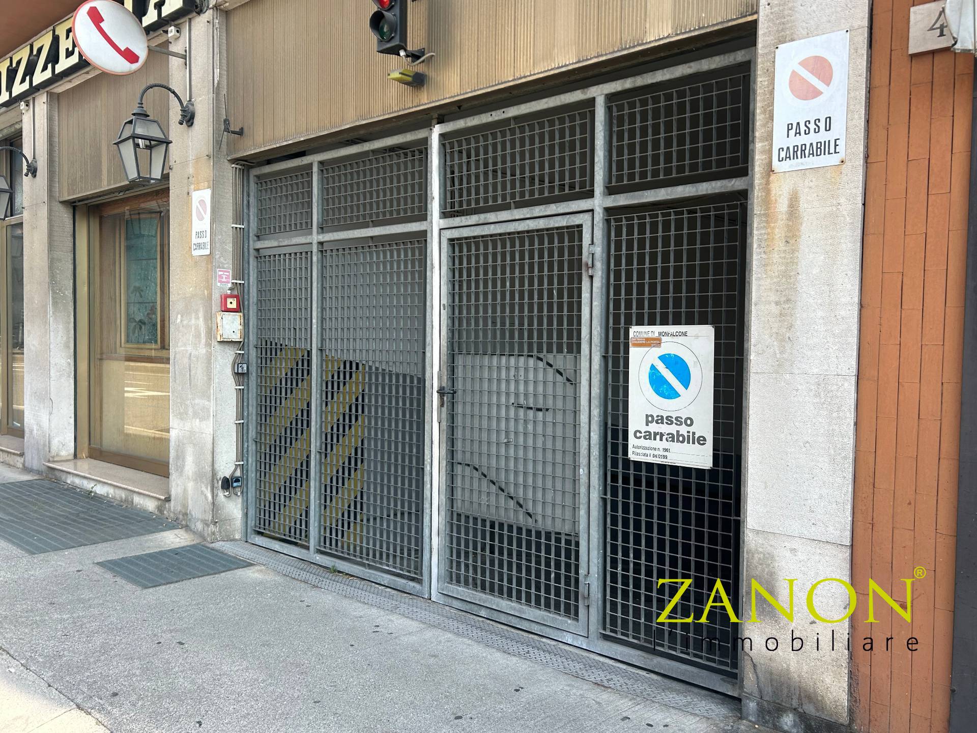Box o garage in vendita a Monfalcone