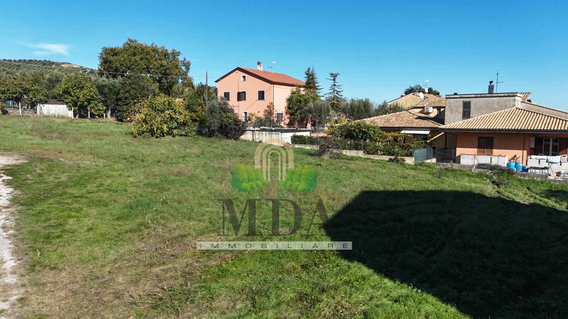 Terreno edificabile in vendita a Bellante