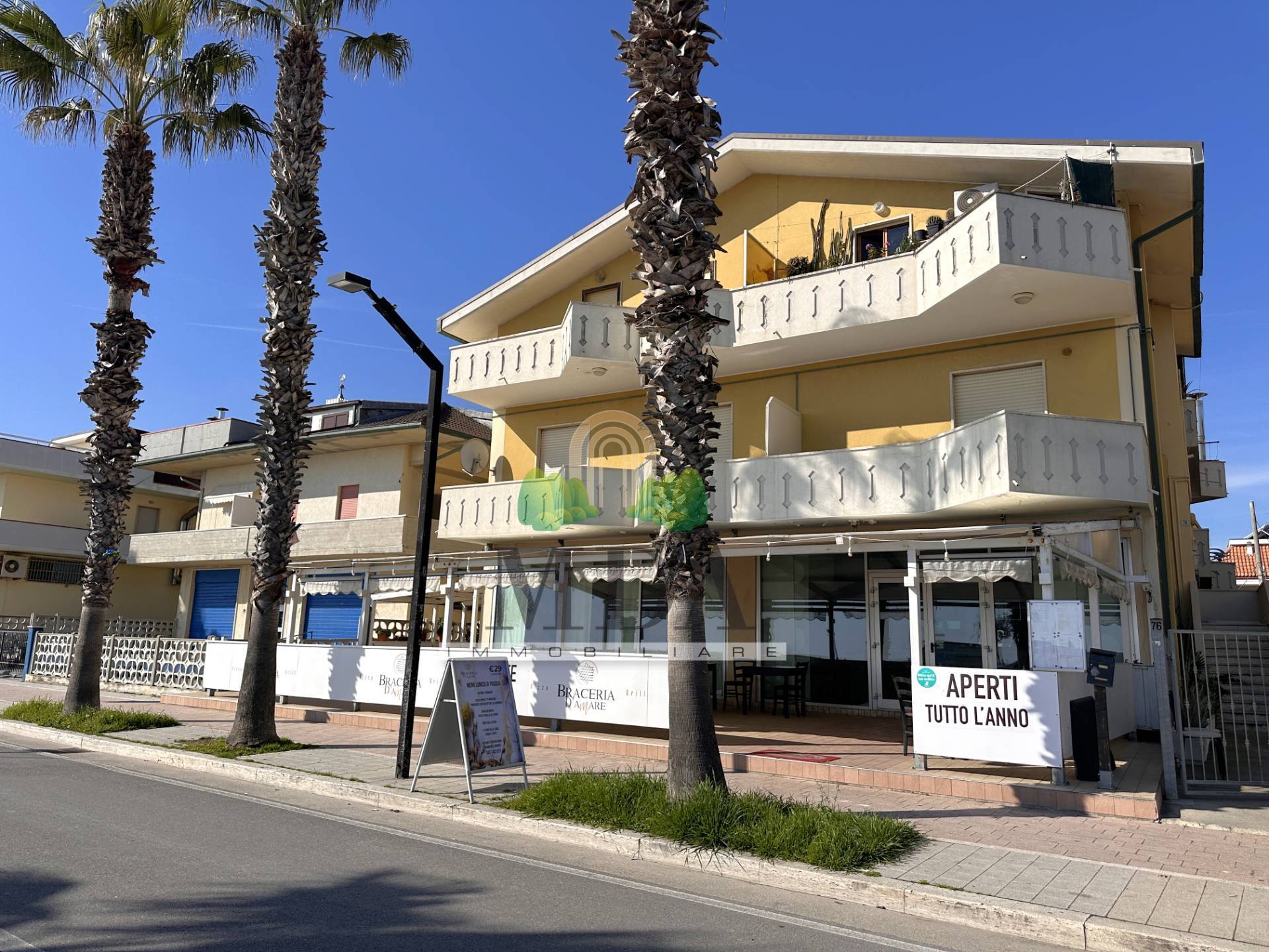 Locale commerciale in vendita a Martinsicuro