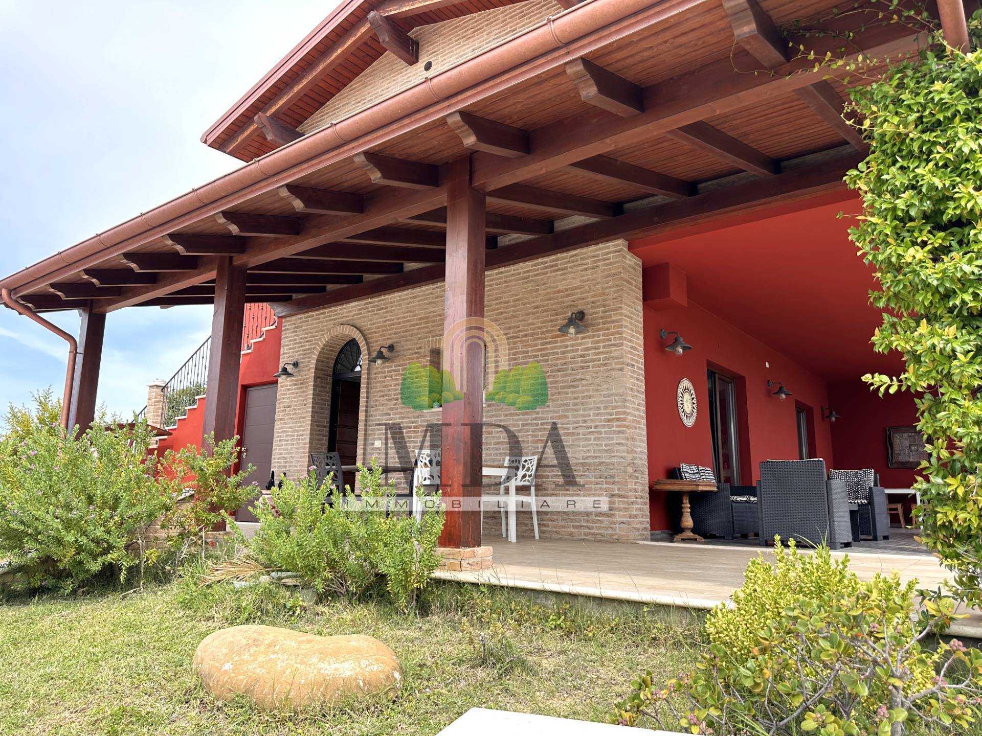 Villa in vendita a Colonnella, C/da RioMoro