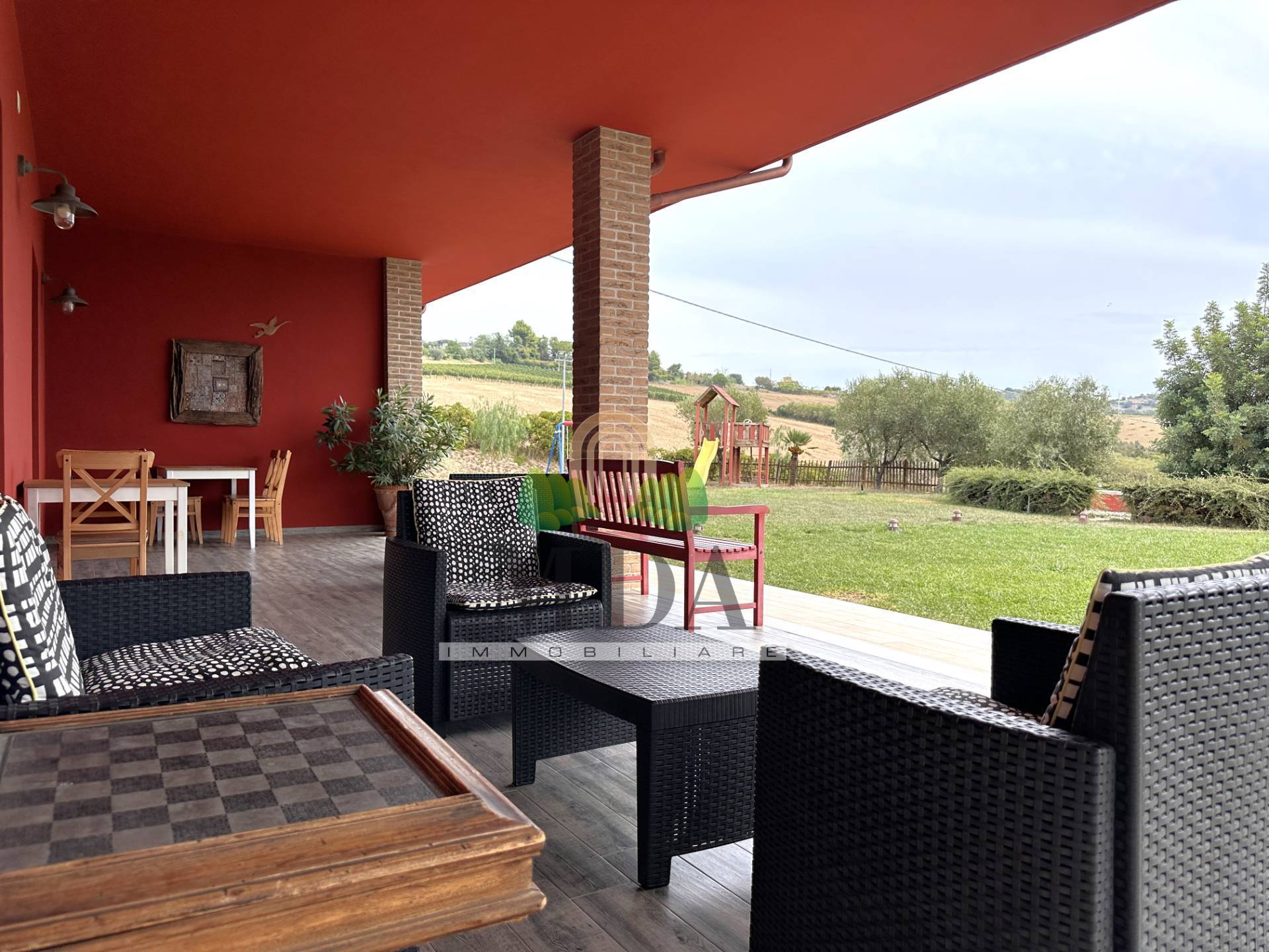 Villa in vendita a Colonnella, C/da RioMoro