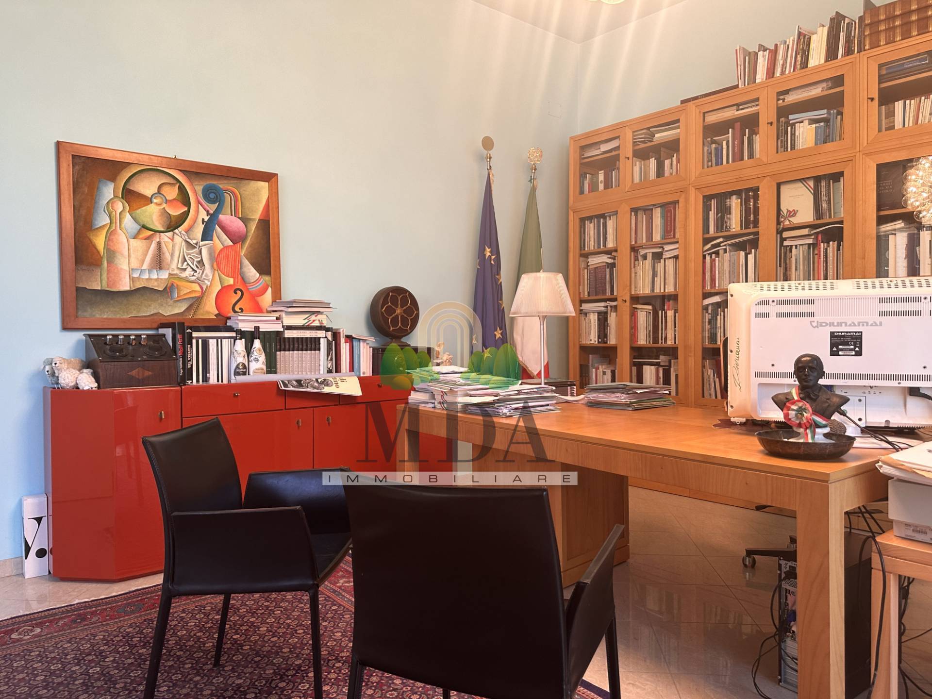 Locale commerciale in vendita a Nereto, centro