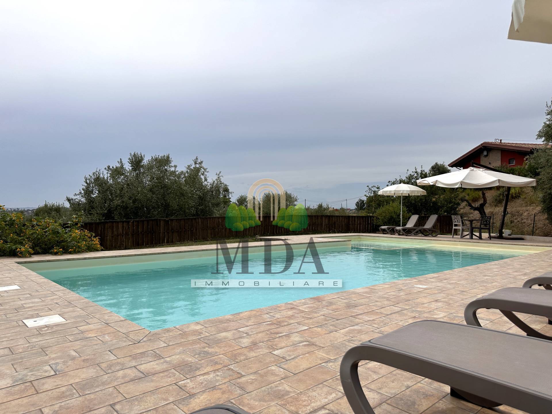 Villa in vendita a Colonnella, C/da RioMoro