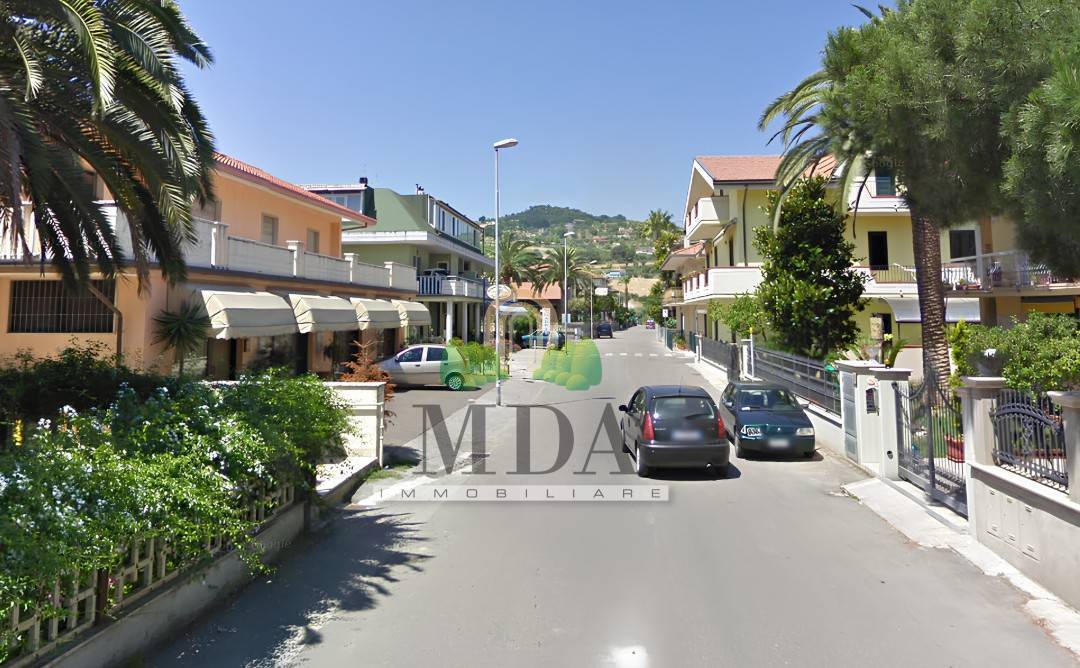 Locale commerciale in vendita a Martinsicuro