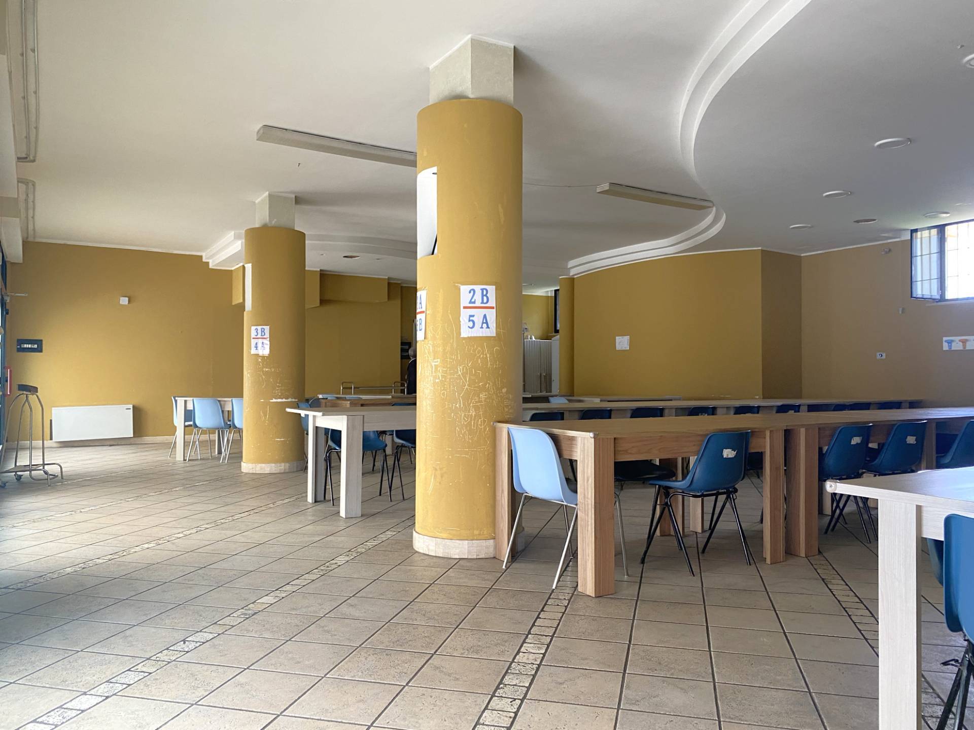 Locale commerciale in vendita a Martinsicuro