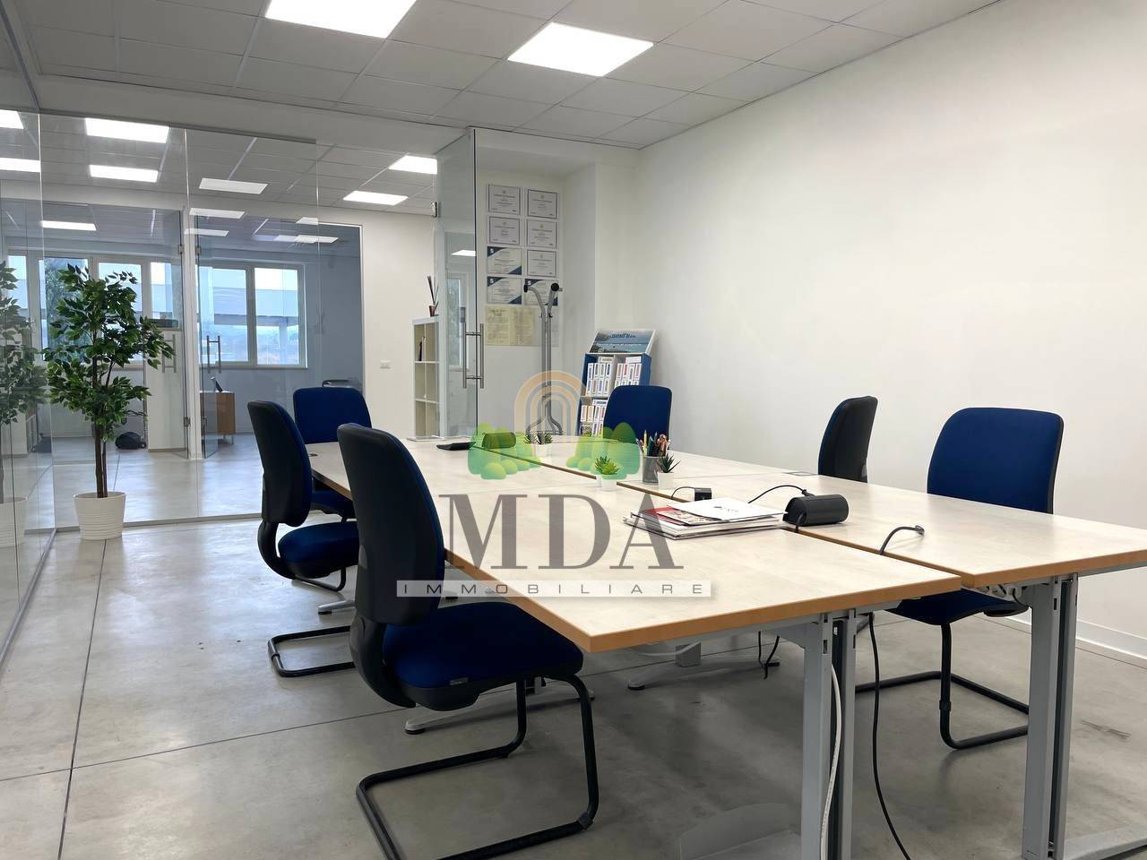 Studio/Ufficio in vendita a Alba Adriatica, Alba Adriatica