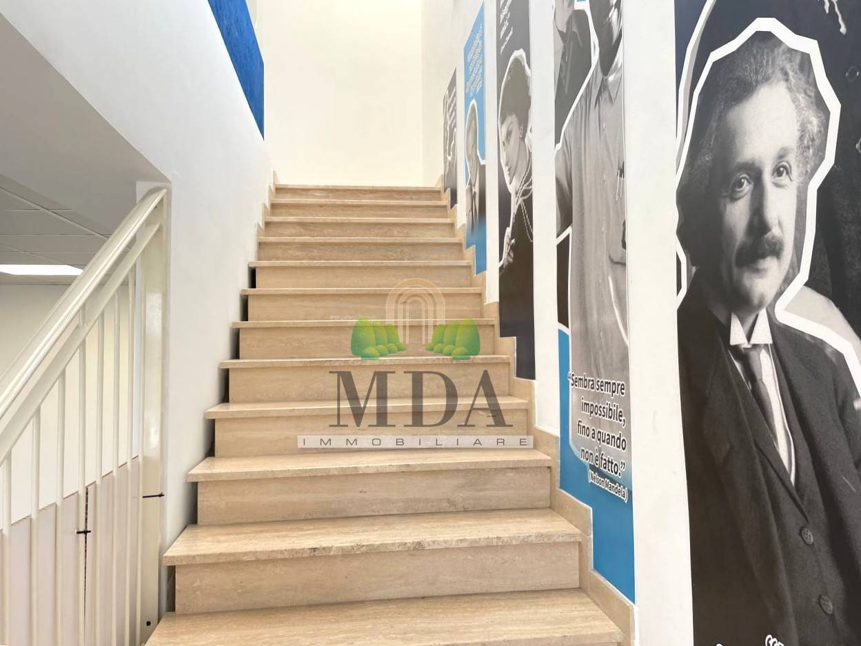 Studio/Ufficio in vendita a Alba Adriatica, Alba Adriatica