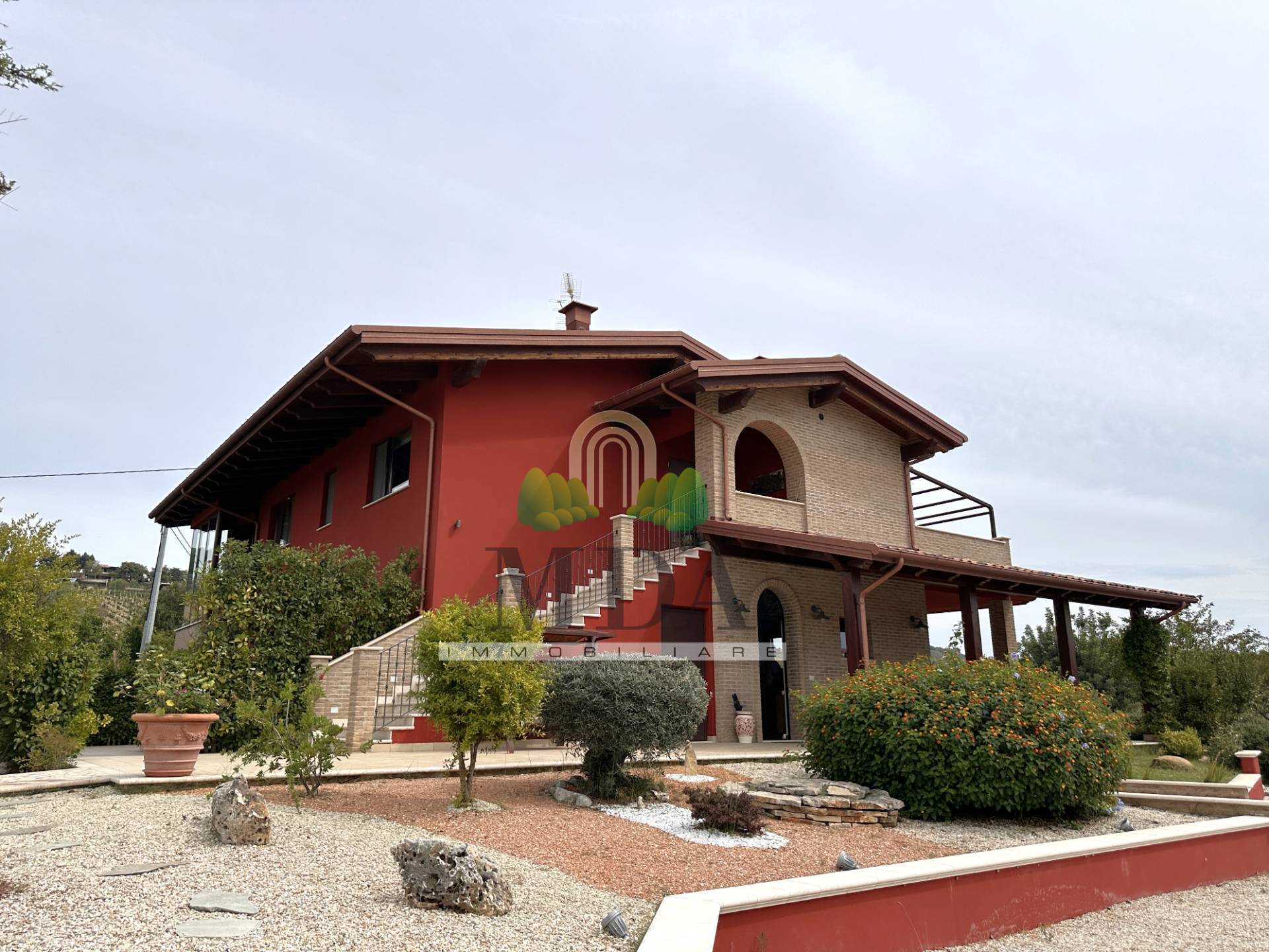 Villa in vendita a Colonnella, C/da RioMoro