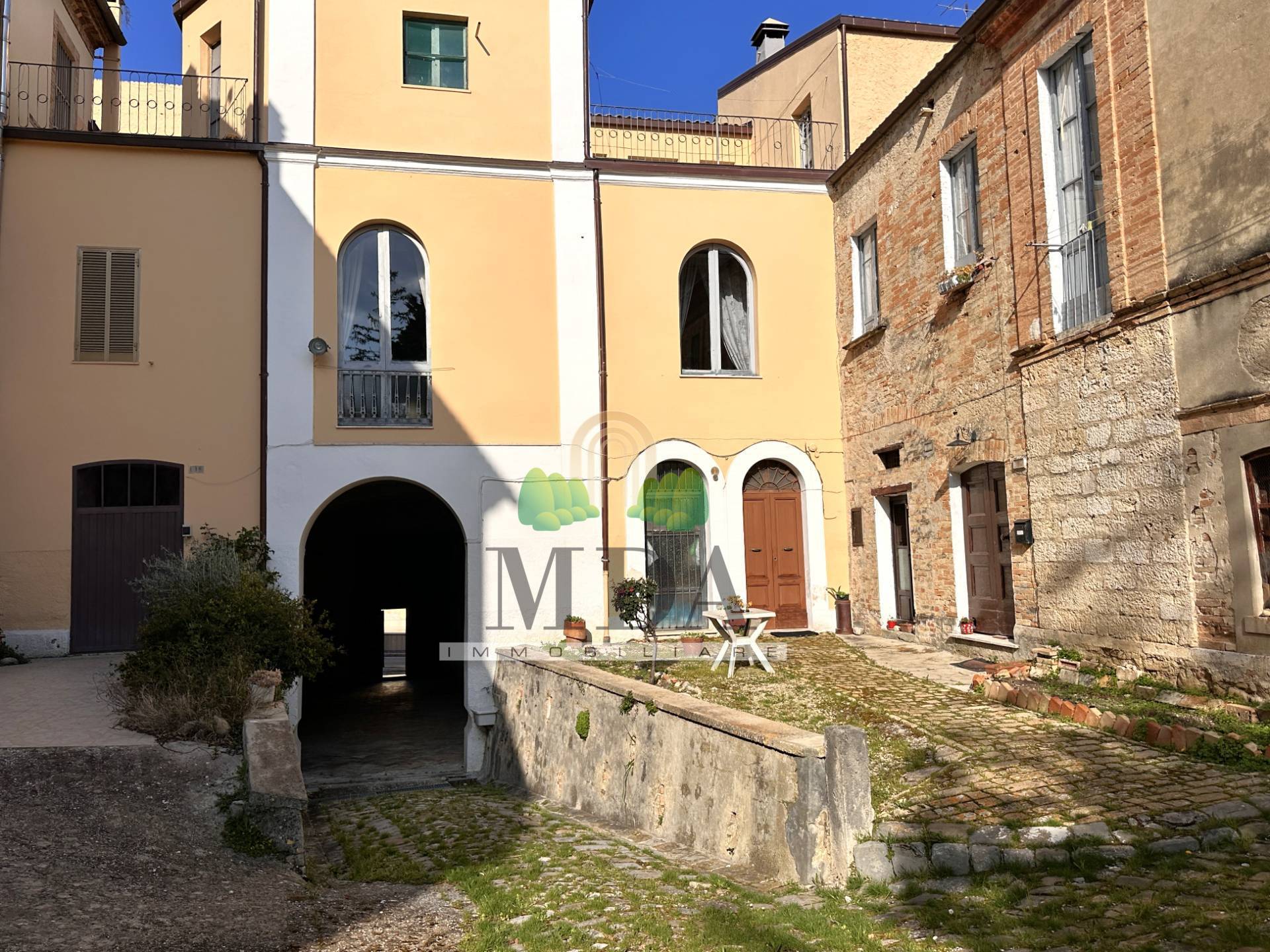 Casa singola in vendita a Nereto, centro