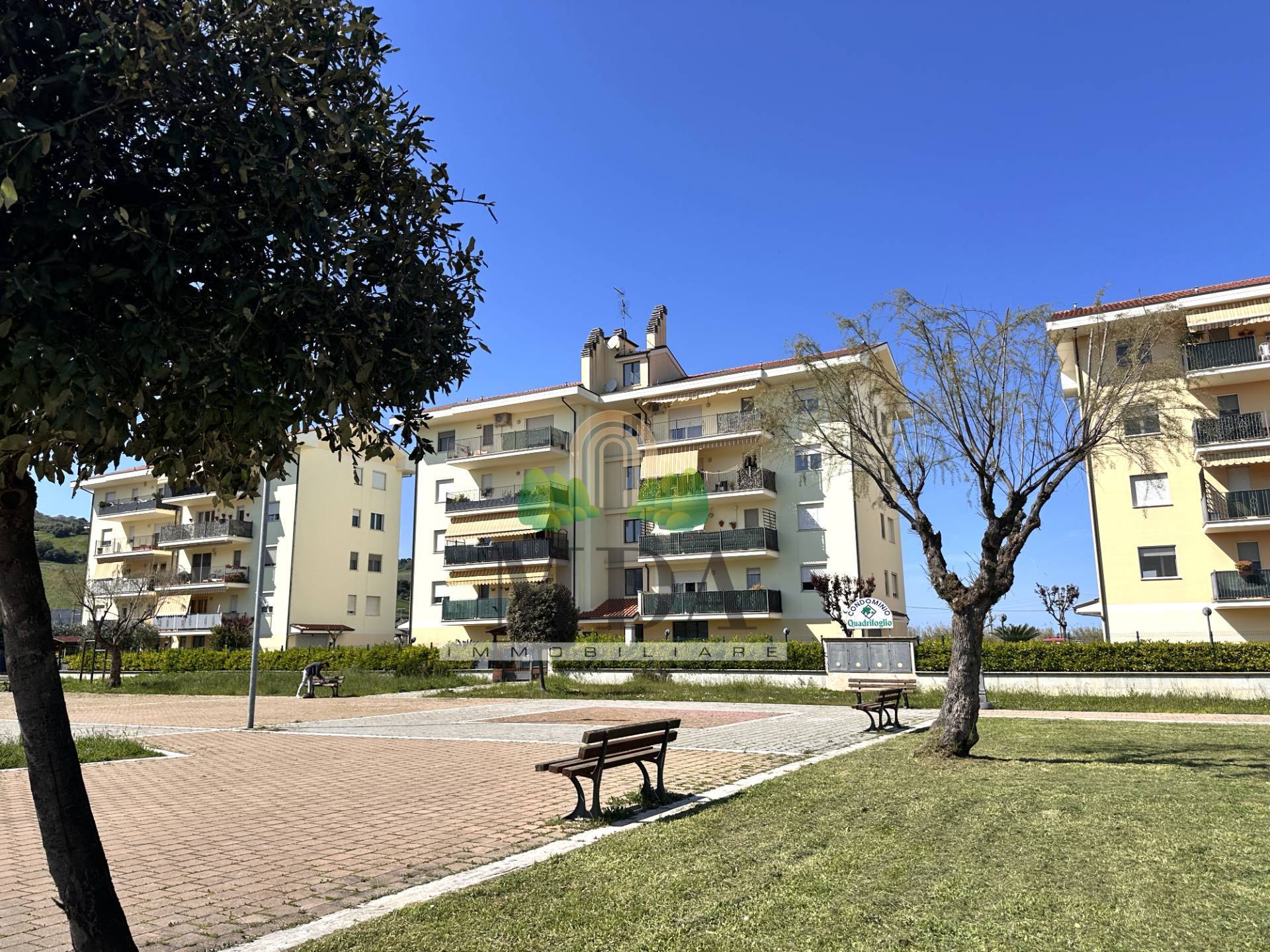 Appartamento in vendita a Martinsicuro, Villa Rosa