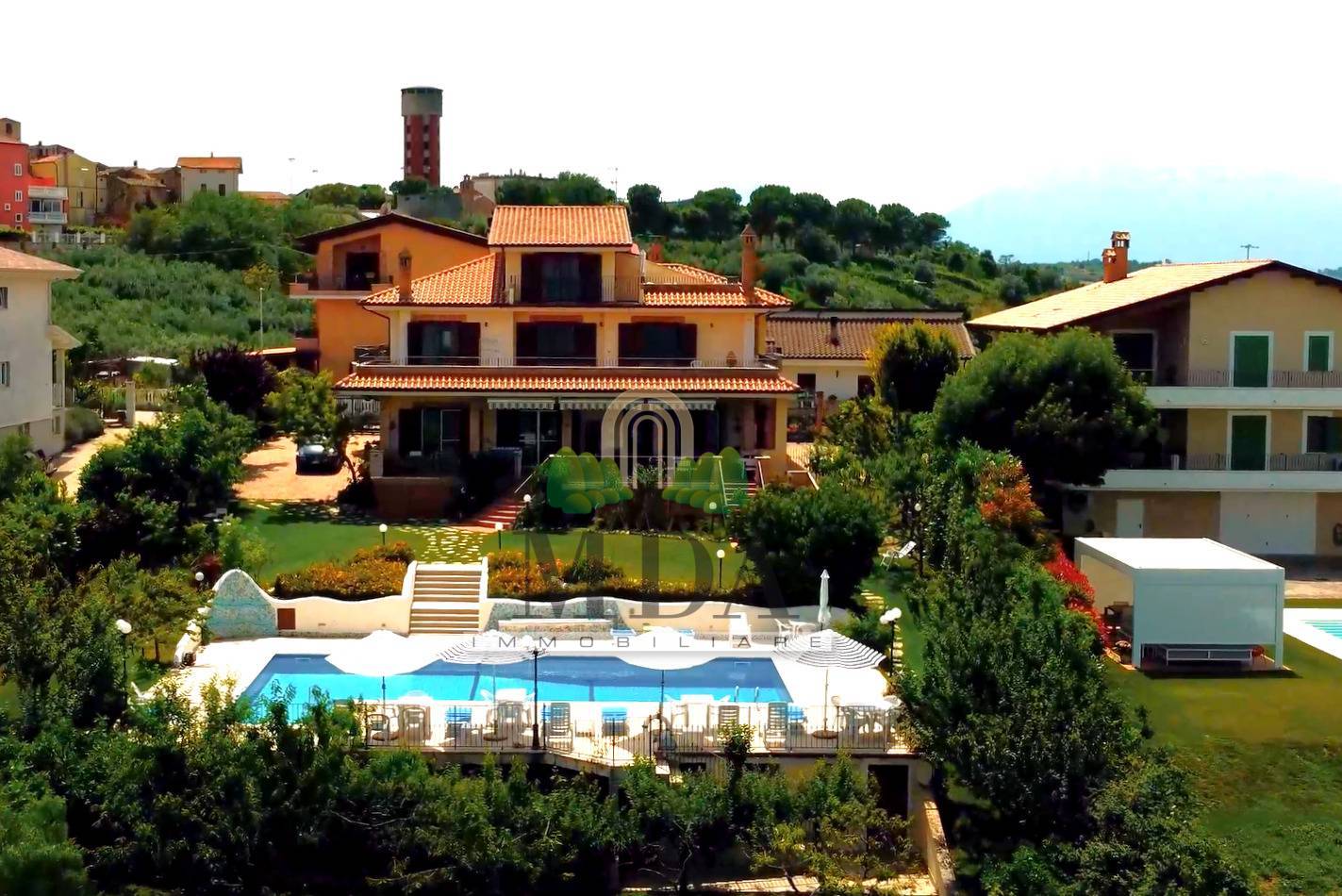 Villa in vendita a Controguerra, Controguerra