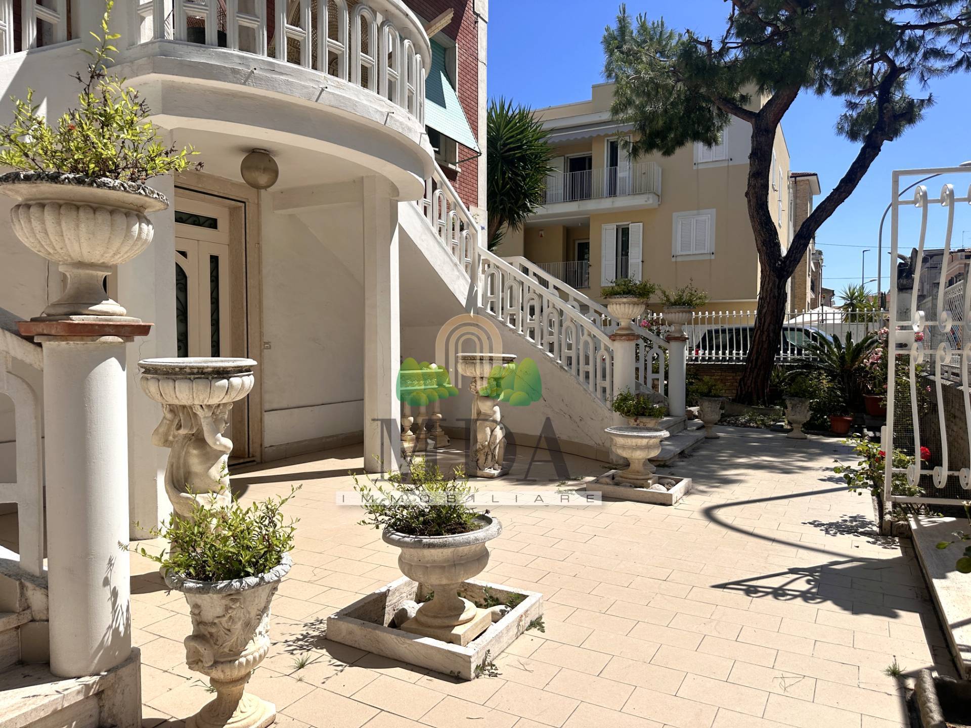 Appartamento in vendita a San Benedetto del Tronto, centro