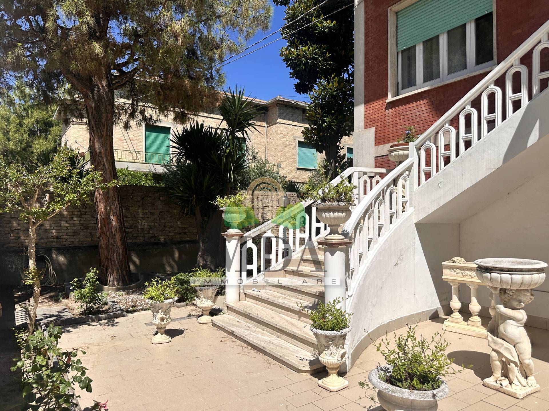 Appartamento in vendita a San Benedetto del Tronto, centro