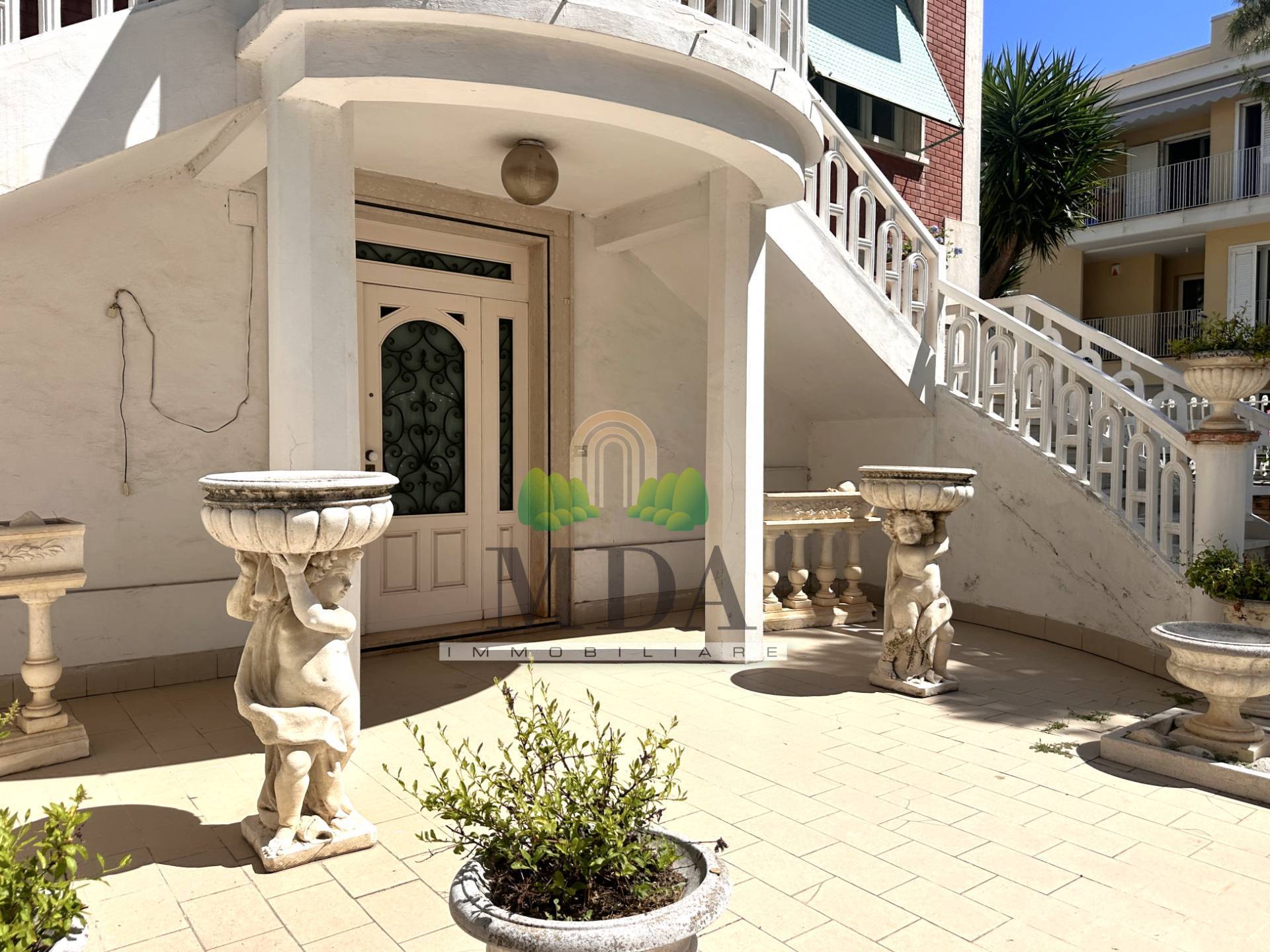 Appartamento in vendita a San Benedetto del Tronto, centro