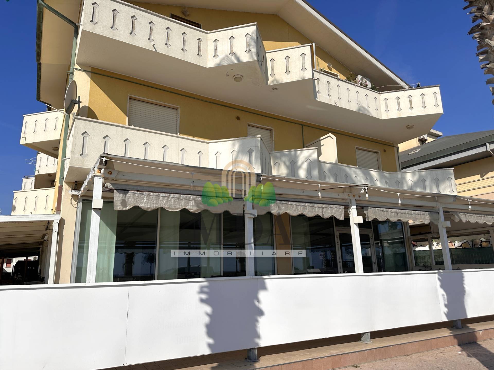 Locale commerciale in vendita a Martinsicuro