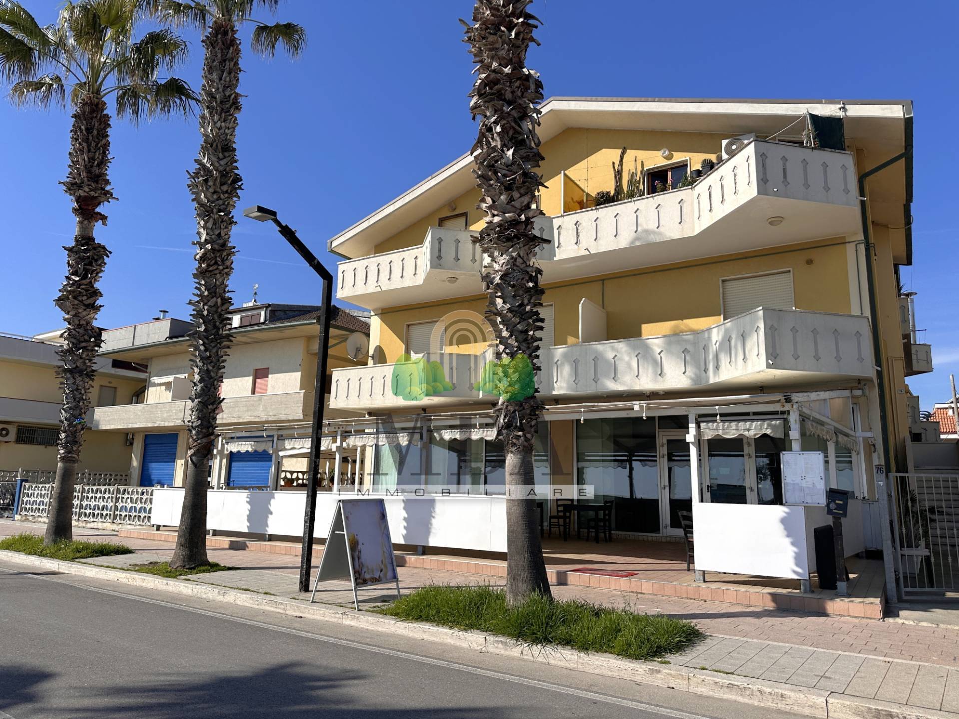 Locale commerciale in vendita a Martinsicuro