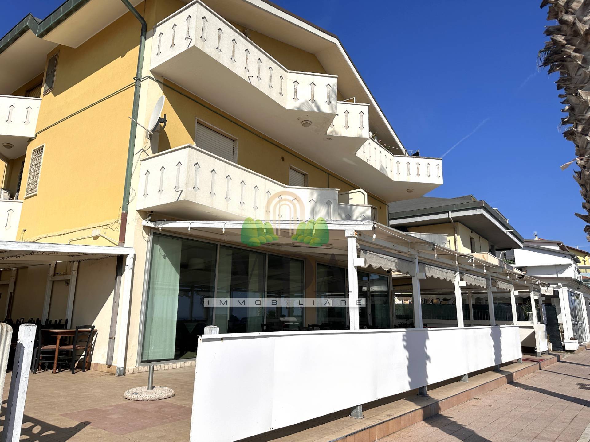 Locale commerciale in vendita a Martinsicuro