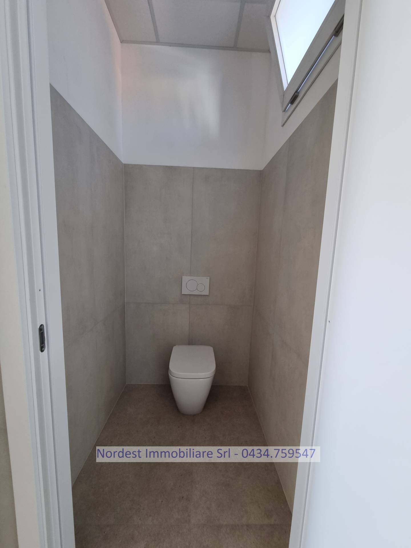 Locale commerciale in affitto a Codogn