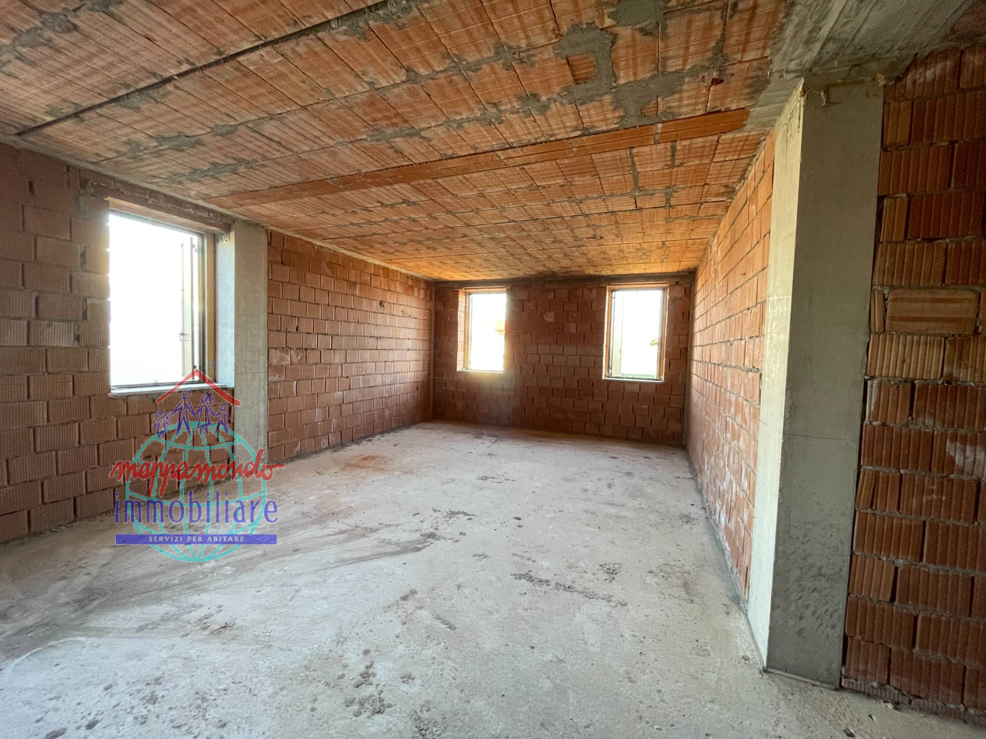 Bi-Tri-Quadrifamiliare in vendita a Cento, XII Morelli