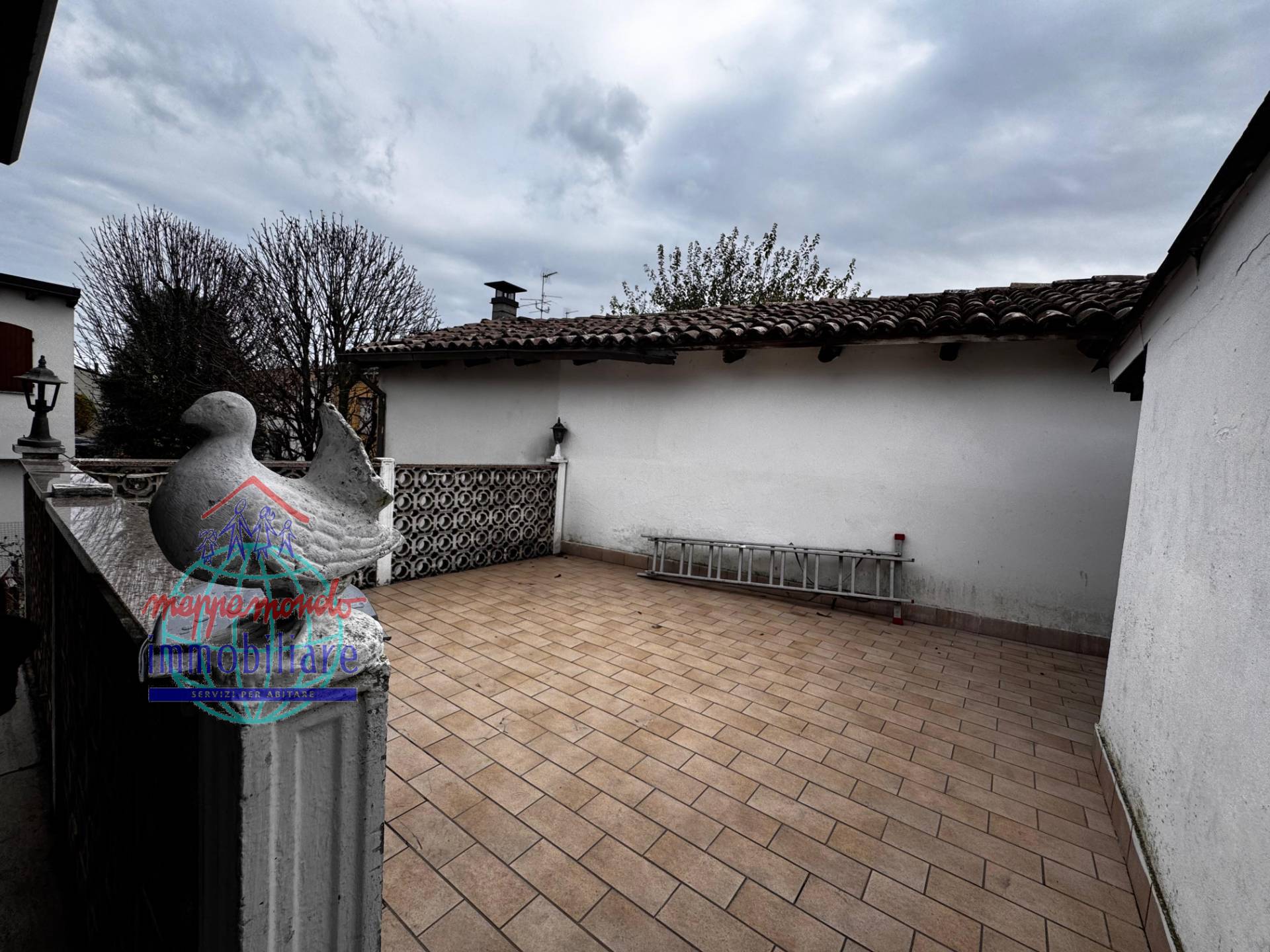 appartamento indipendente in vendita a Cento, Renazzo