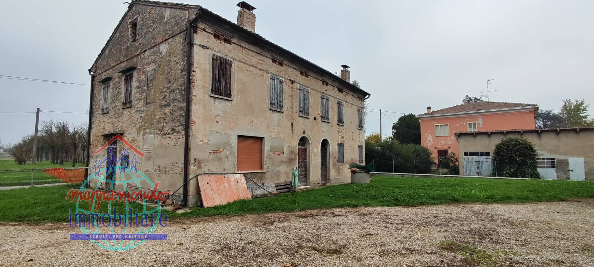 Rustico in vendita a Cento, Casumaro