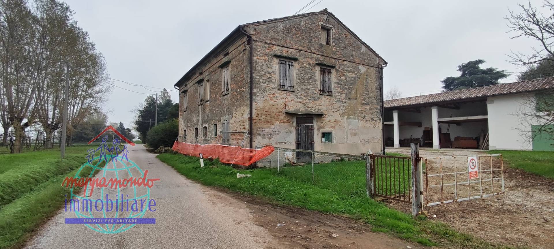 Rustico in vendita a Cento, Casumaro