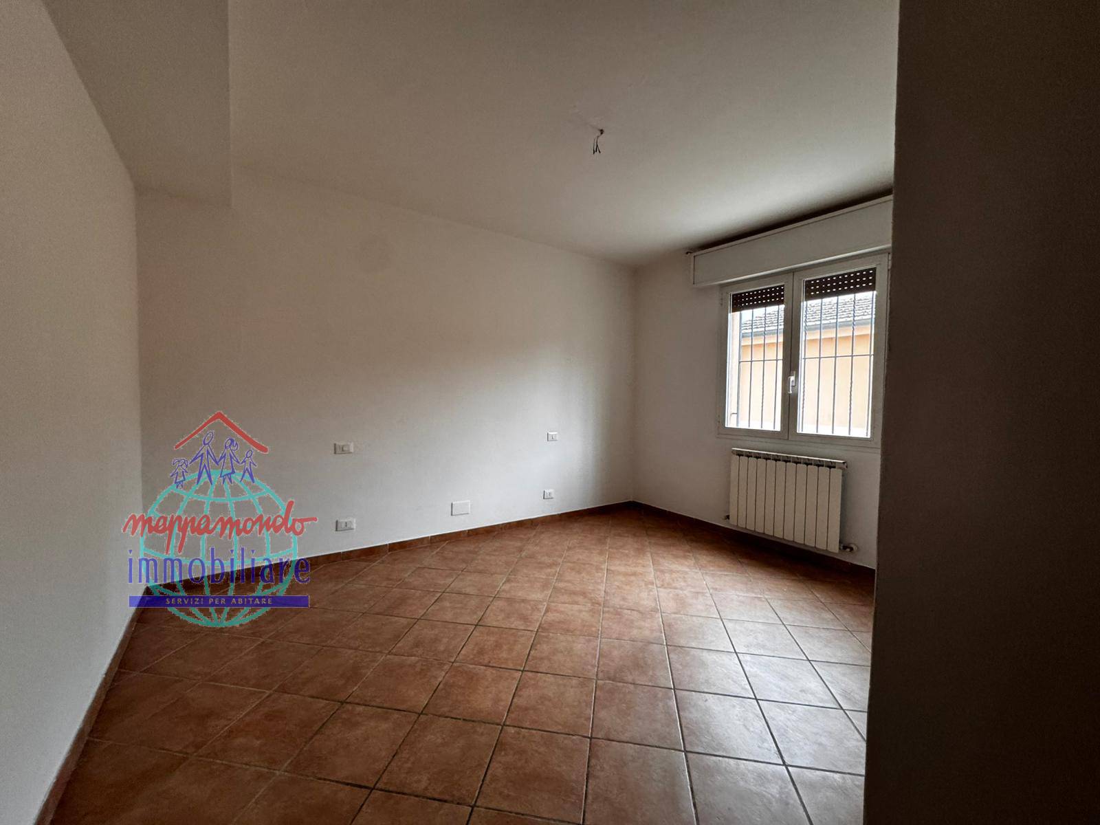 Appartamento in vendita a Cento, Cento