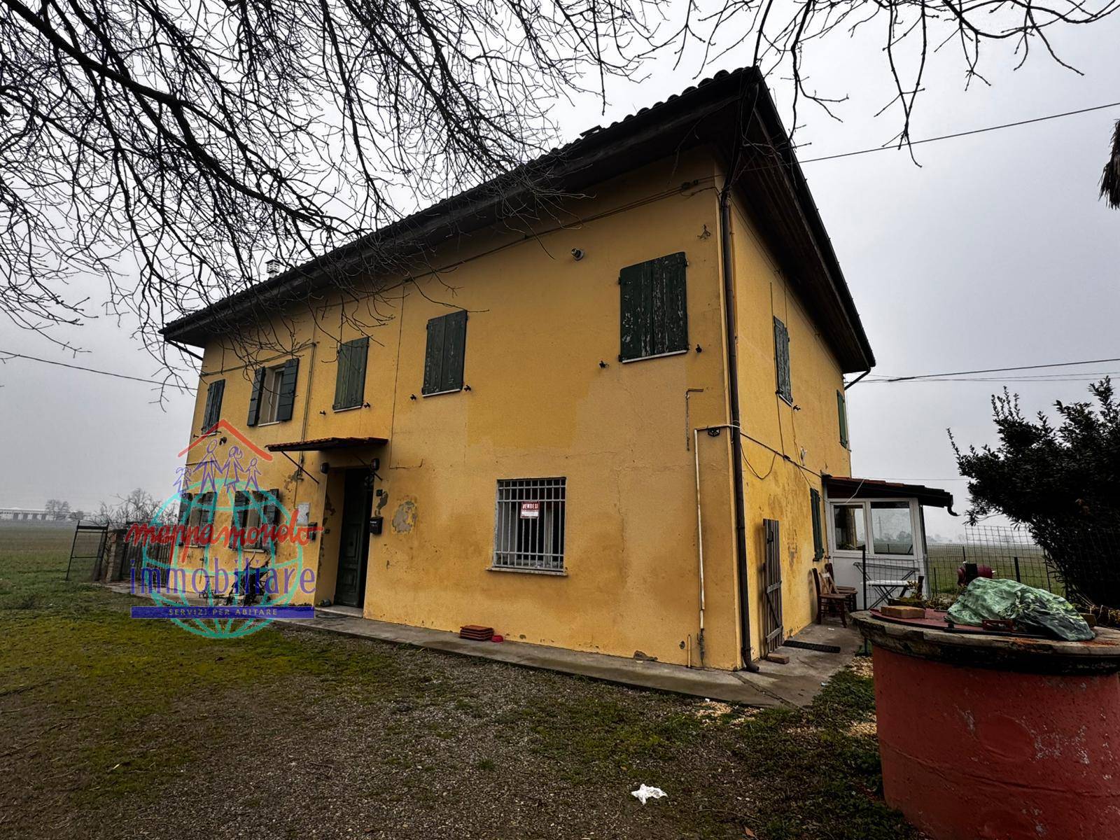 Bi-Tri-Quadrifamiliare in vendita a Cento, Corporeno