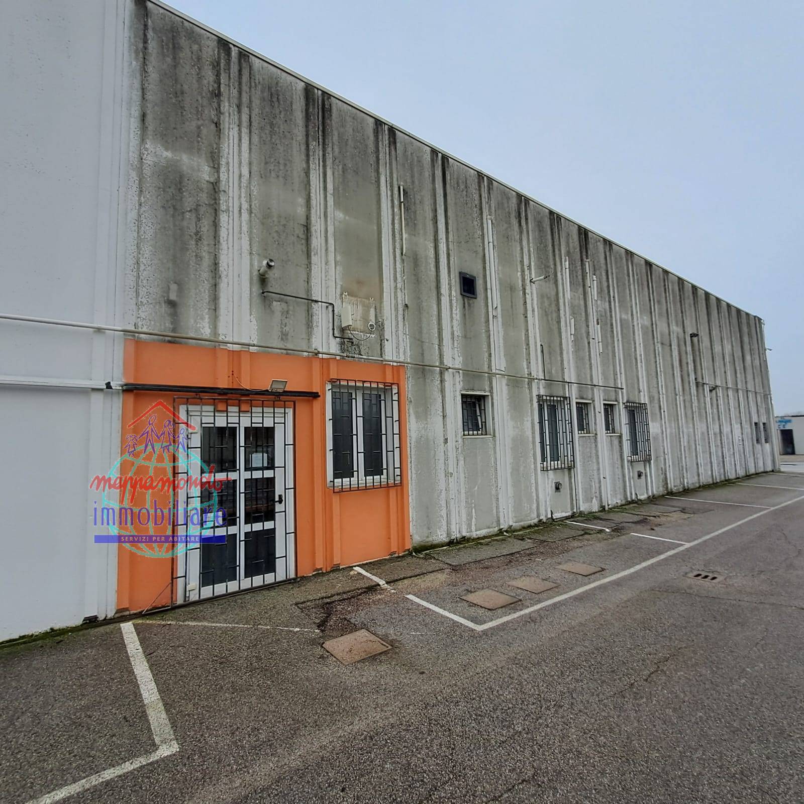 Capannone in affitto a Terre del Reno