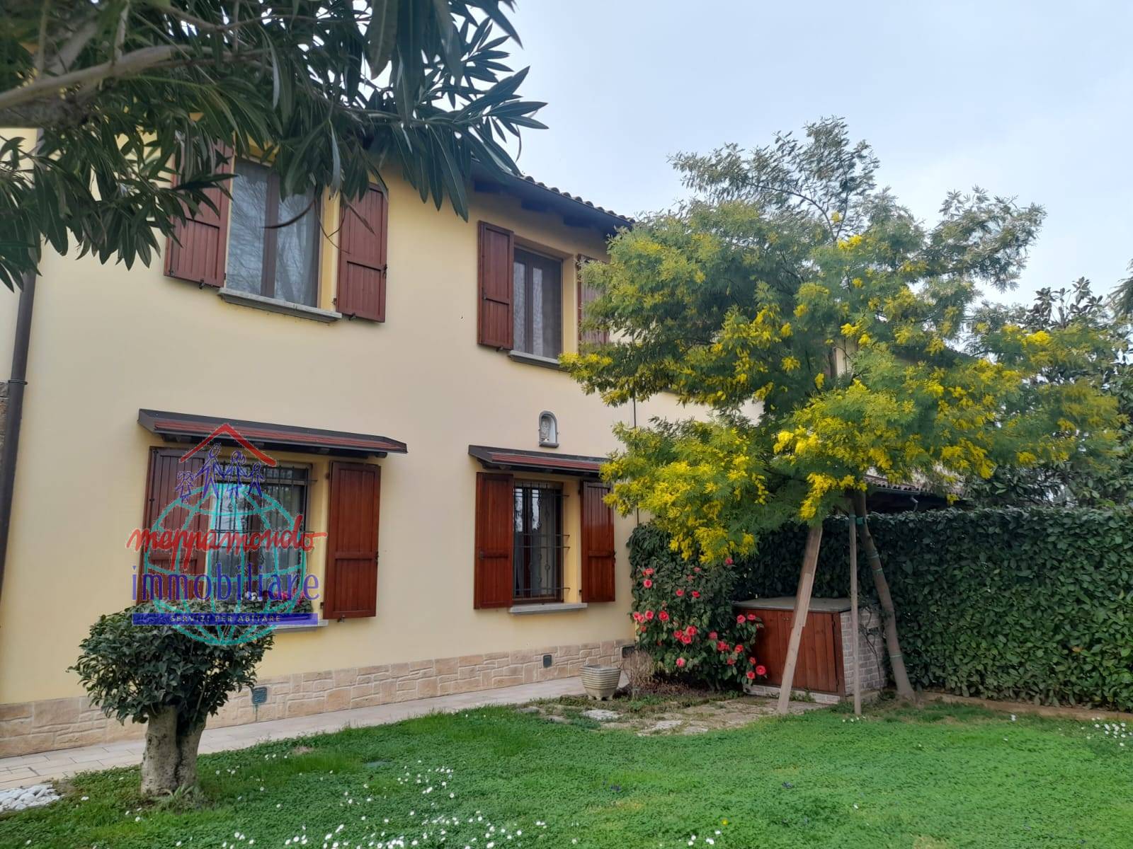 Bi-Tri-Quadrifamiliare in vendita a Calderara di Reno