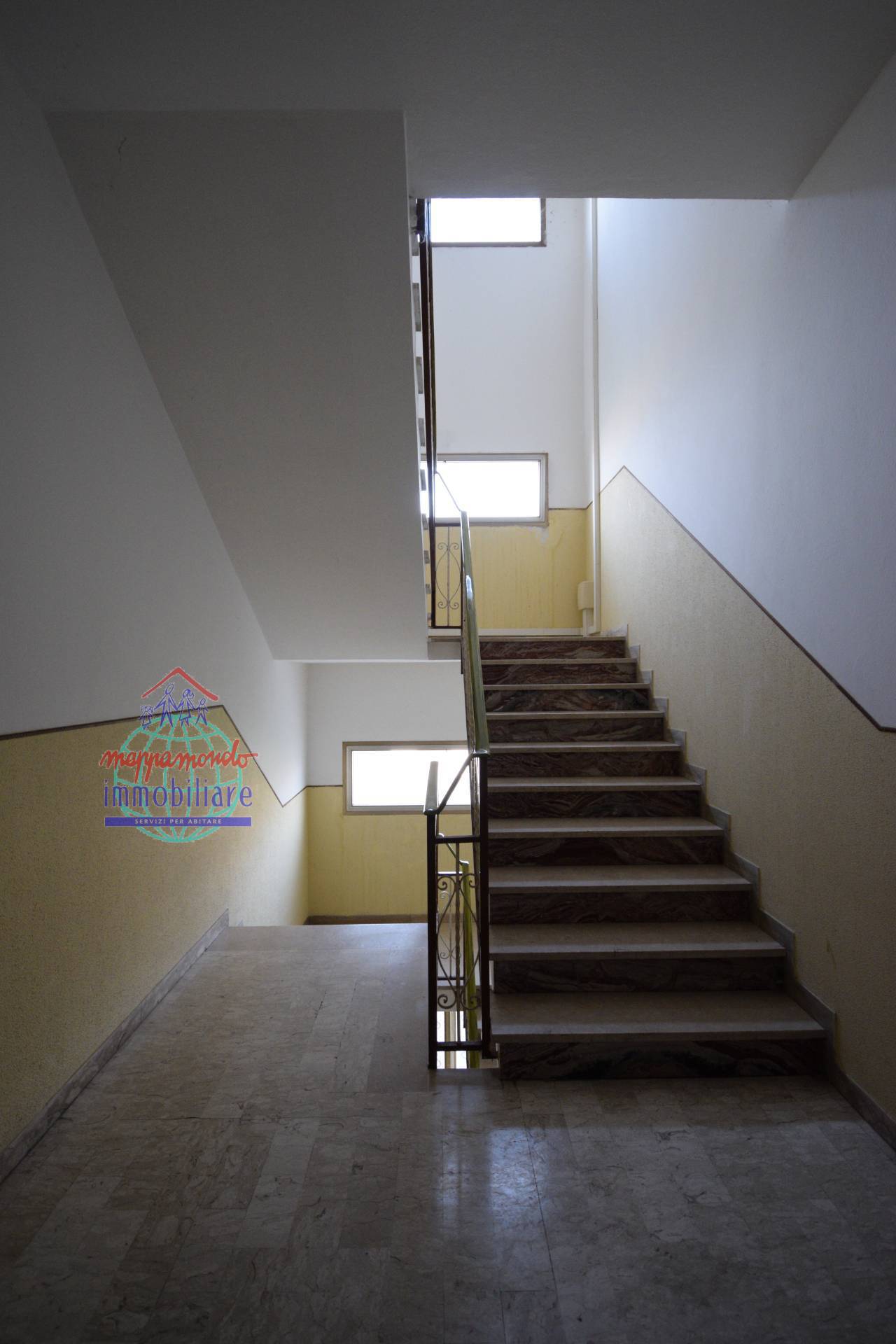 Appartamento in vendita a Cento, XII Morelli