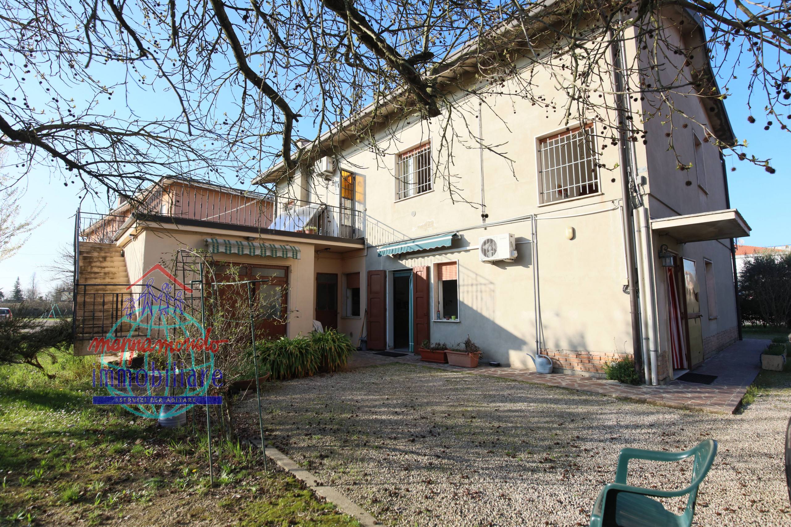 Casa singola in vendita a Cento, Corporeno