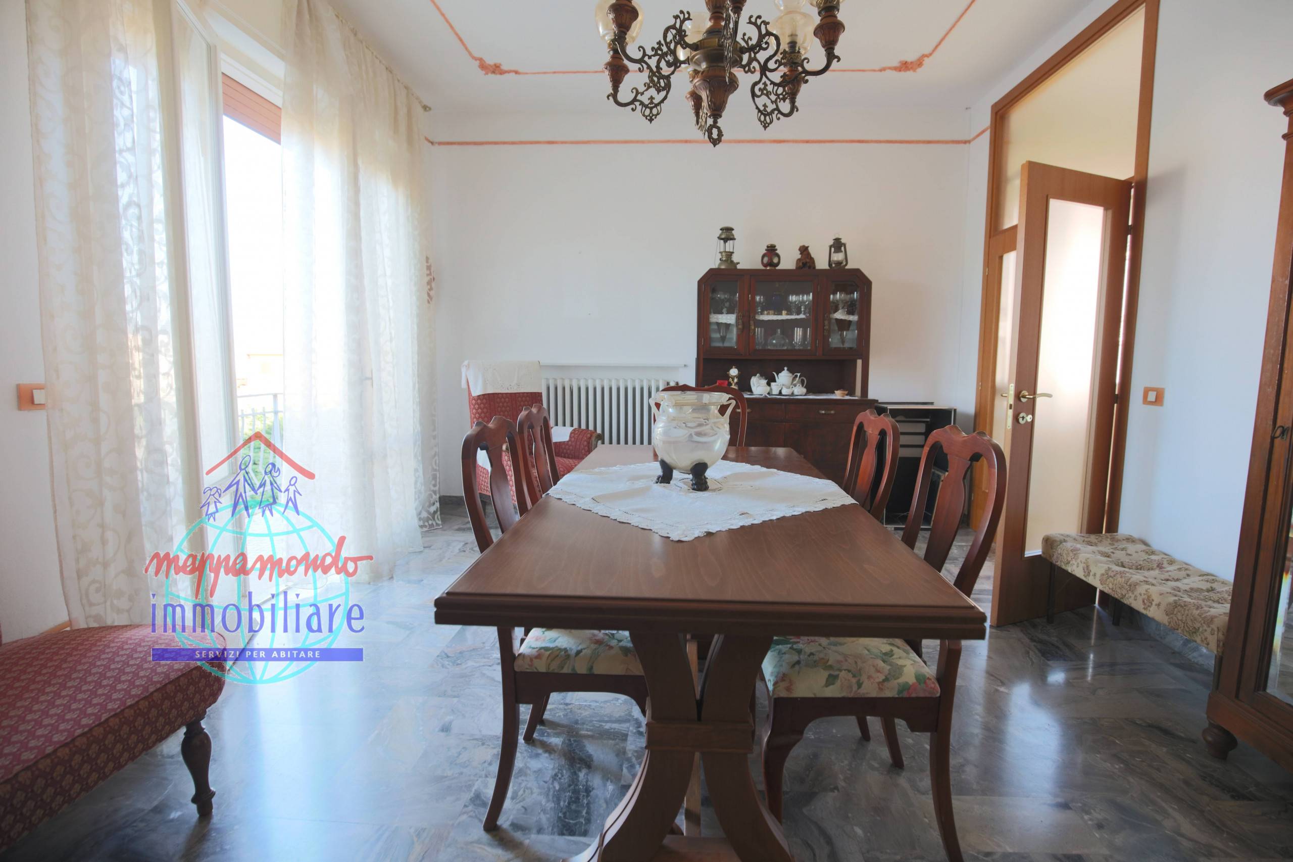 Casa singola in vendita a Cento, Corporeno