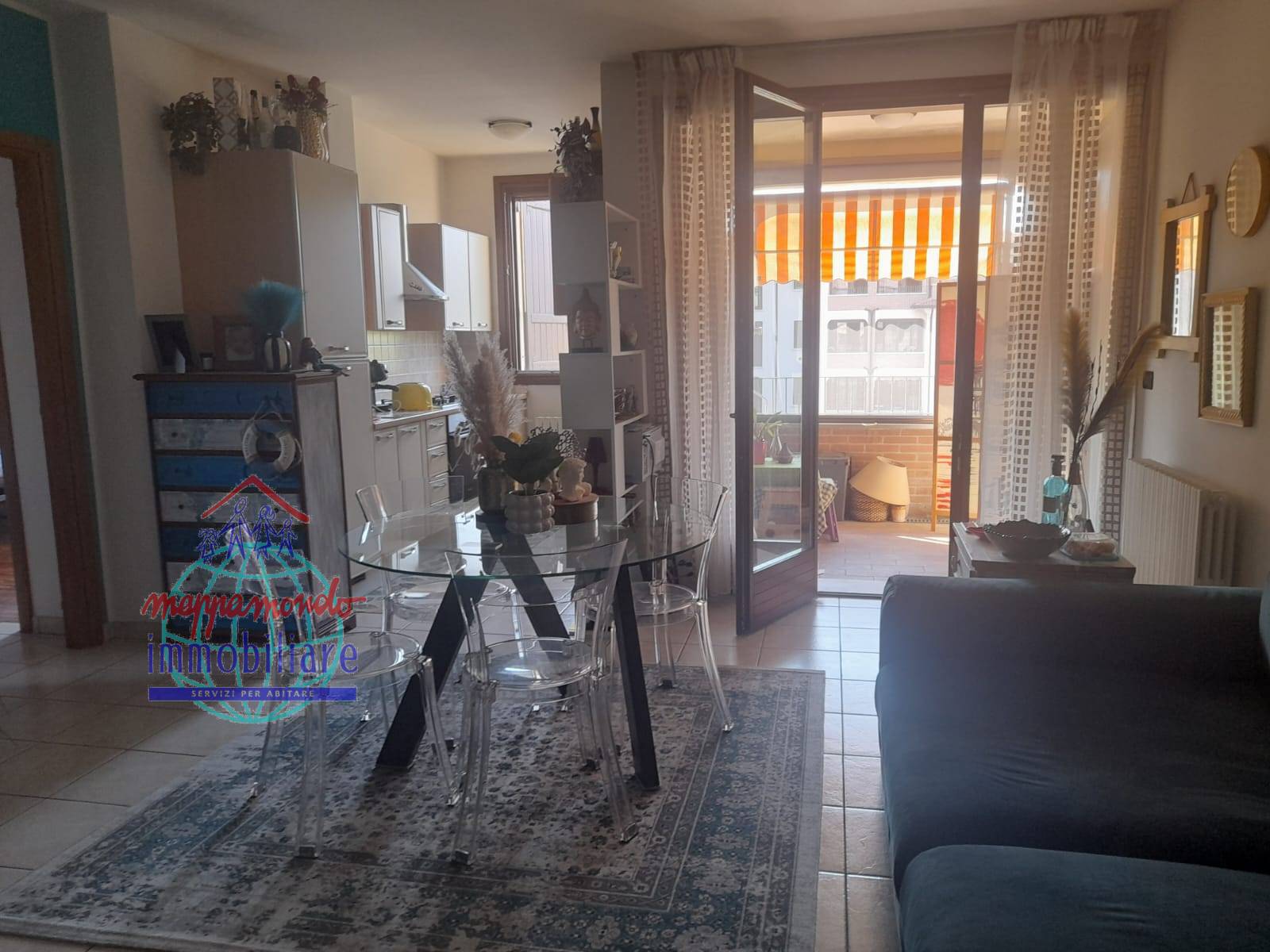Appartamento in affitto a Cento, Cento